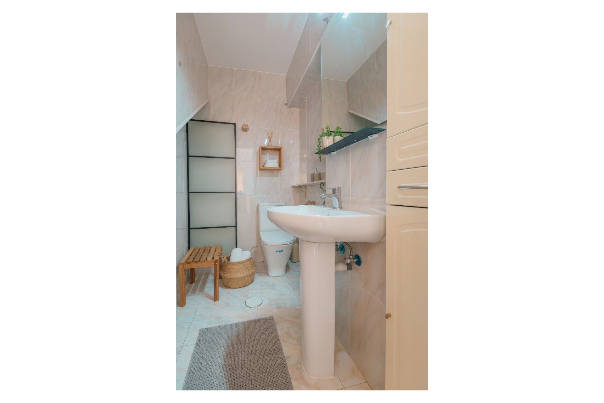 Resale - Townhouse -
Albir