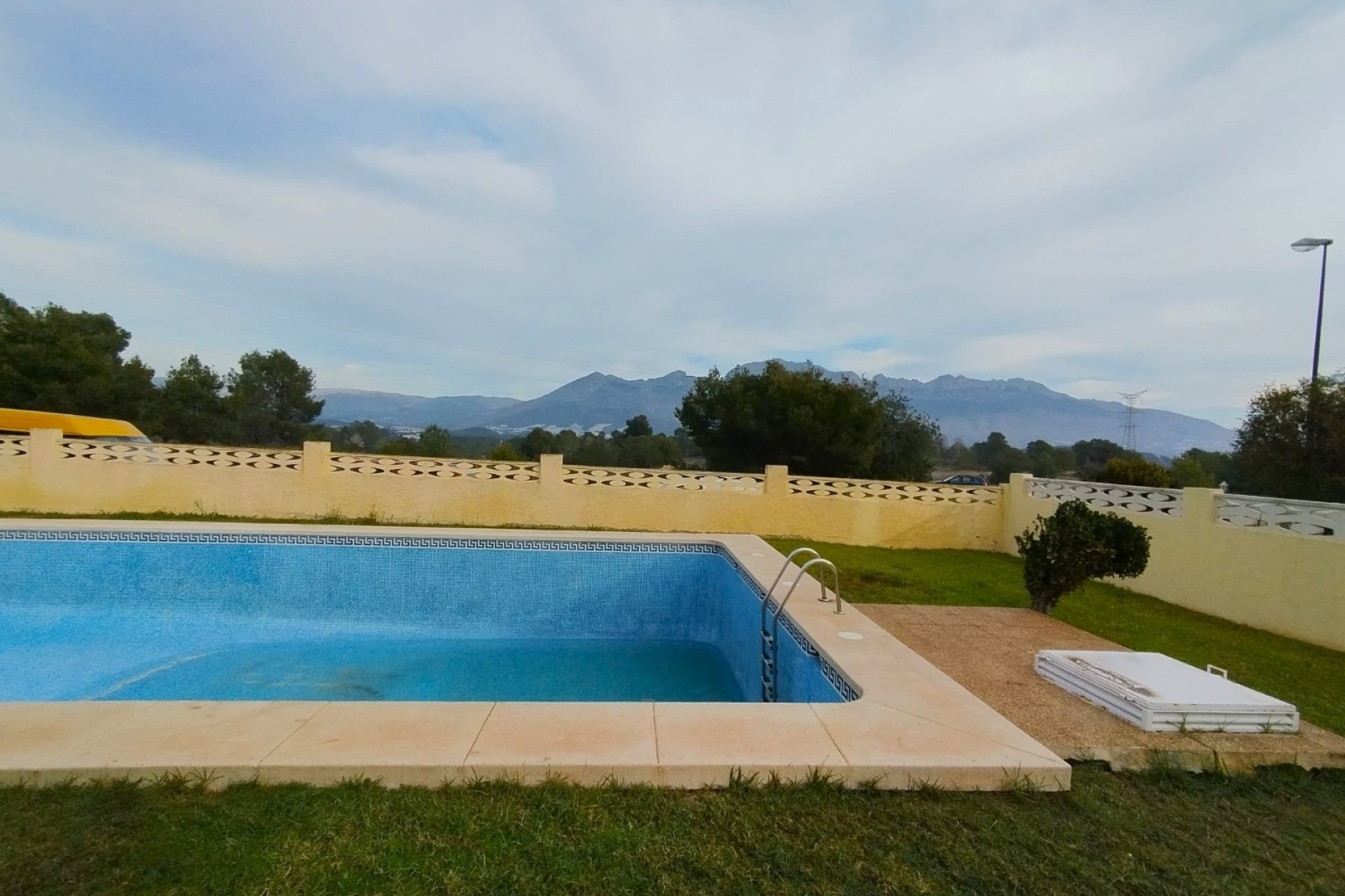 Resale - Townhouse -
La Nucía