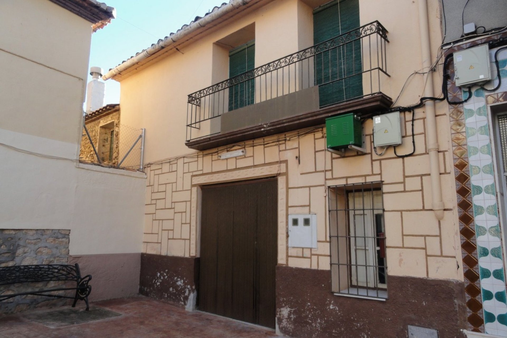 Resale - Townhouse / Semi -
Bolulla - CENTRO