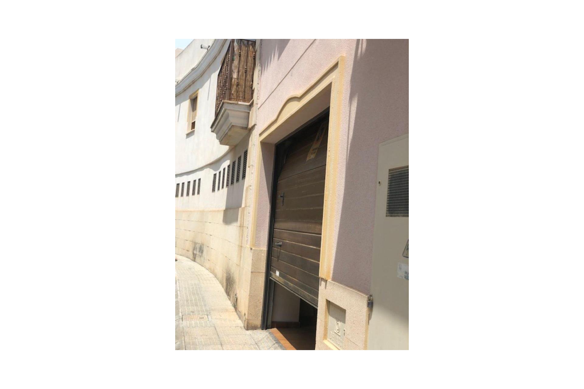 Resale - Townhouse / Semi -
La Nucía - Centro