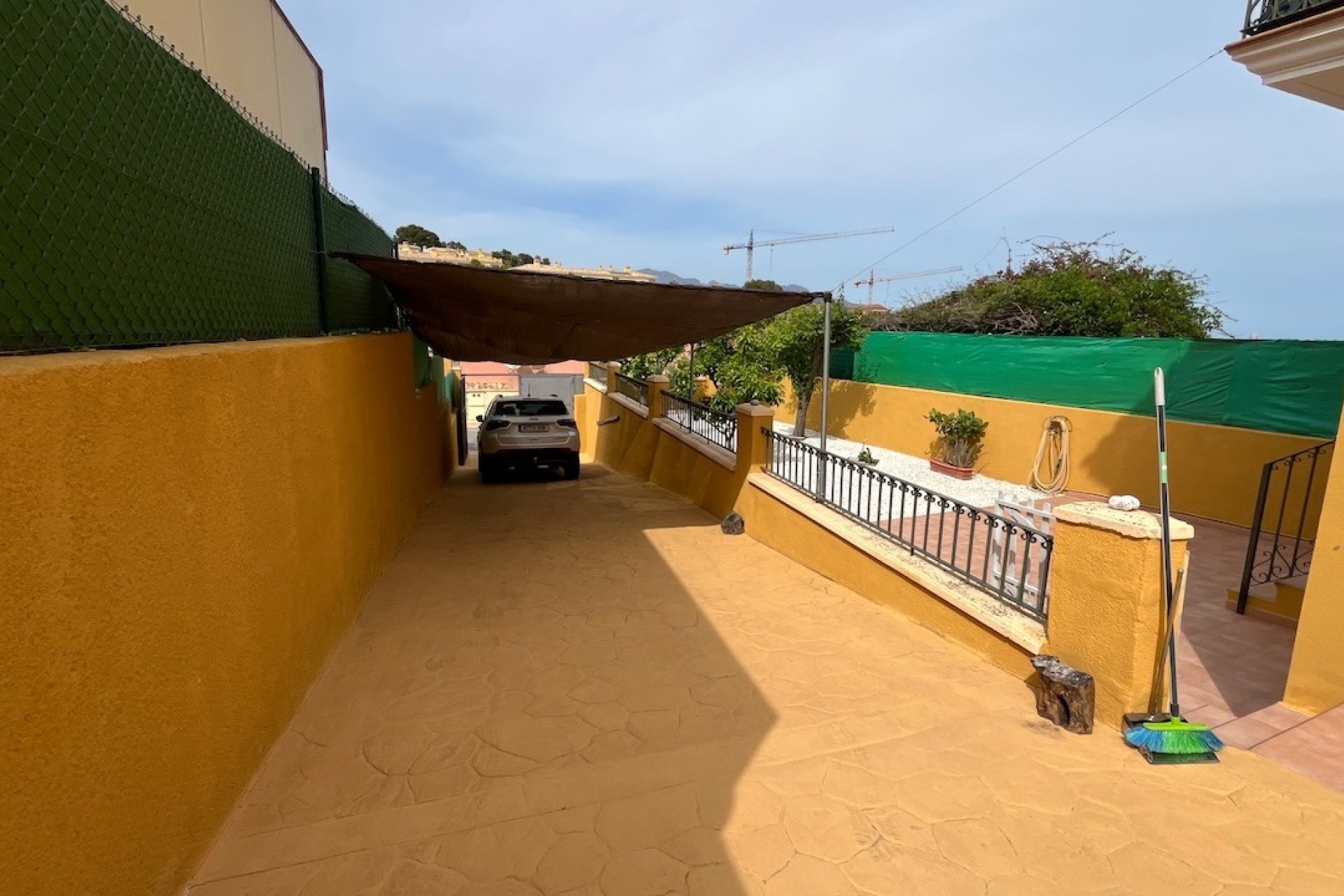 Resale - Townhouse / Semi -
La Nucía - Montebello - Nou Espai