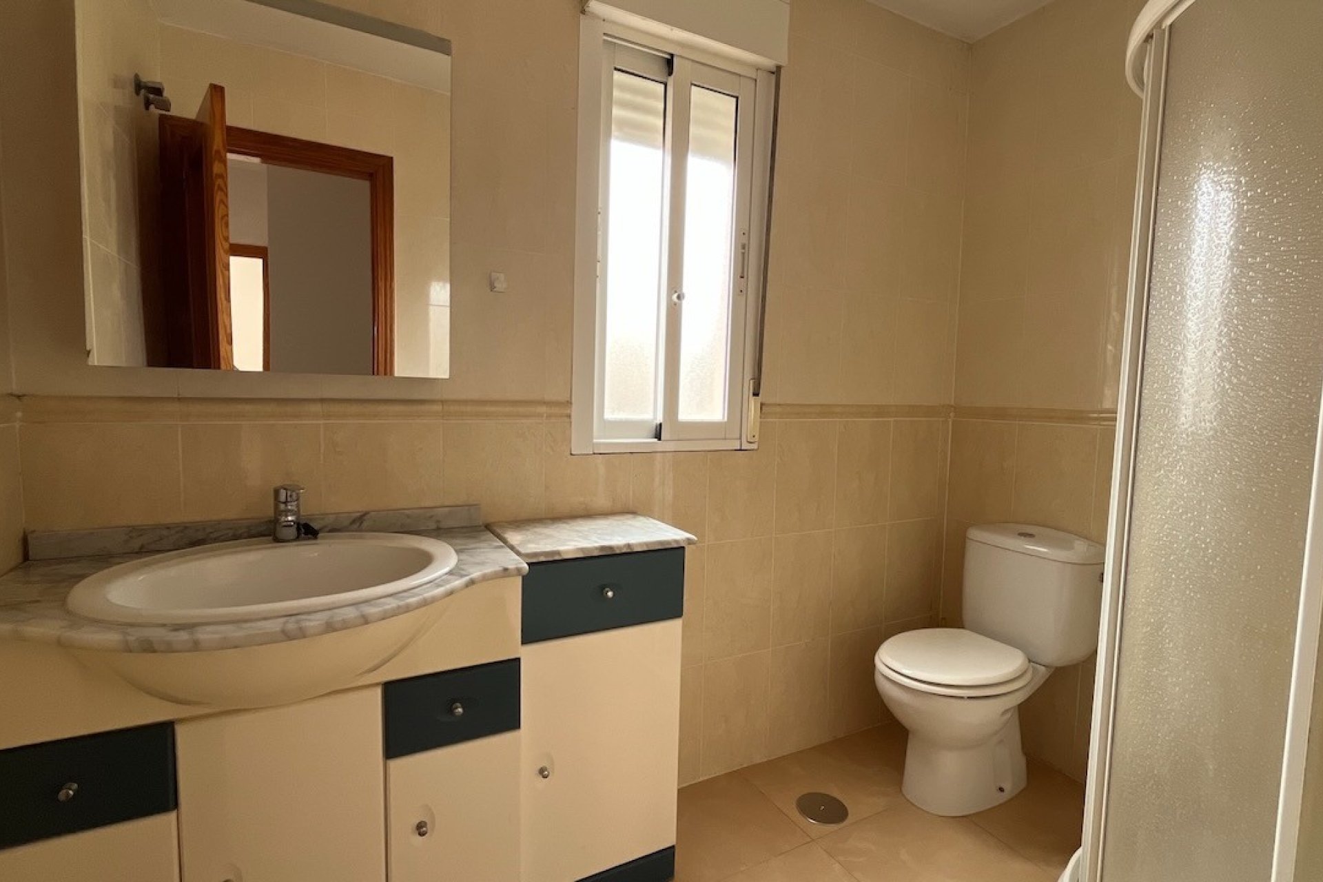 Resale - Townhouse / Semi -
Polop - Urbanizaciones