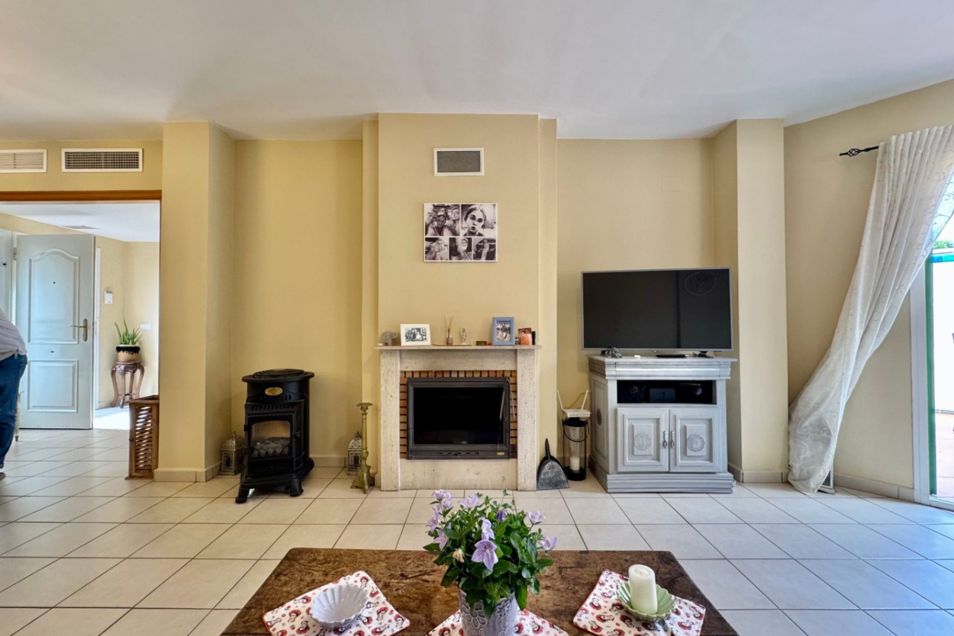 Resale - Villa -
Albir