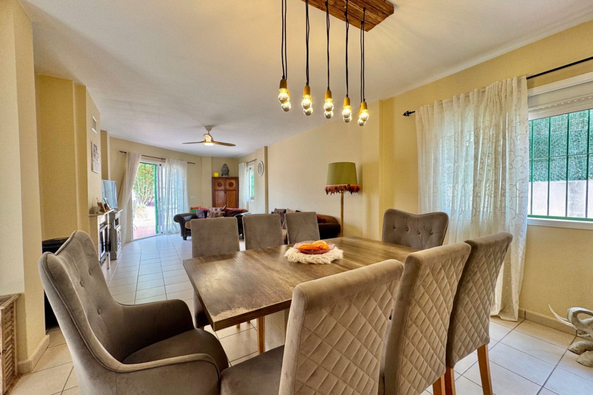 Resale - Villa -
Albir