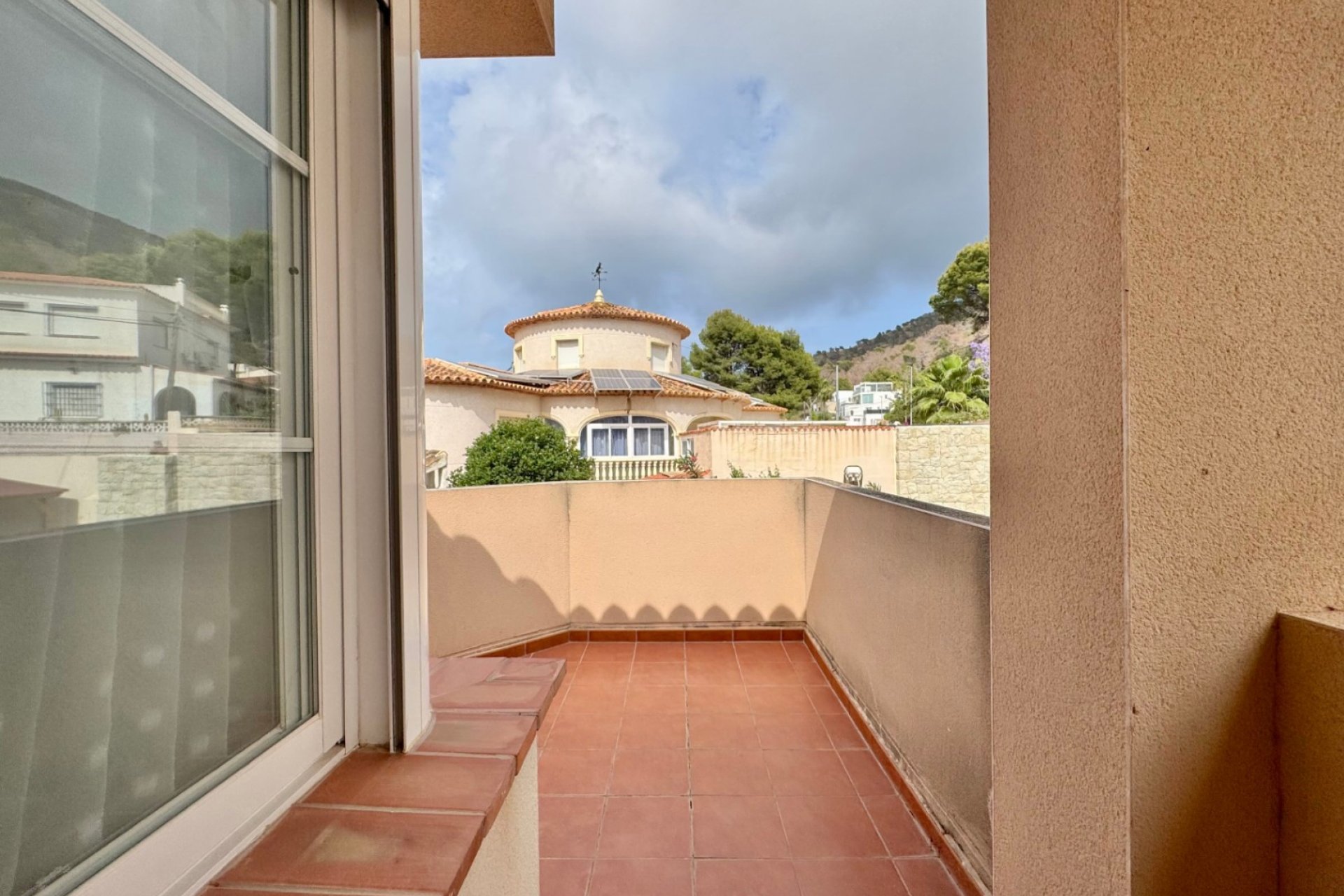 Resale - Villa -
Albir