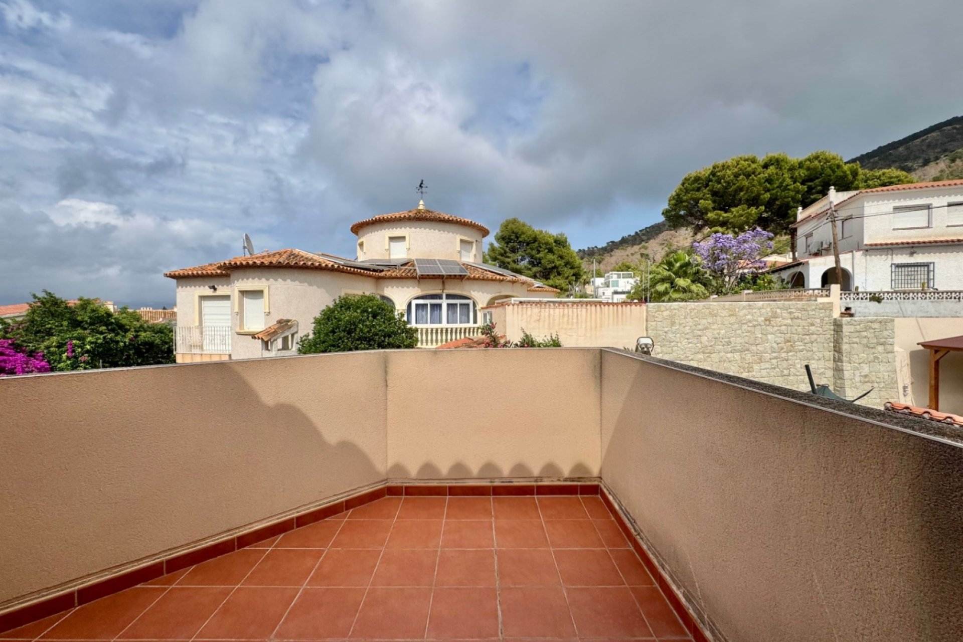 Resale - Villa -
Albir