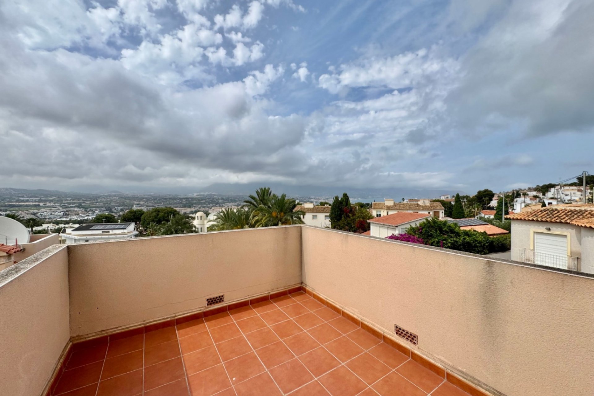 Resale - Villa -
Albir