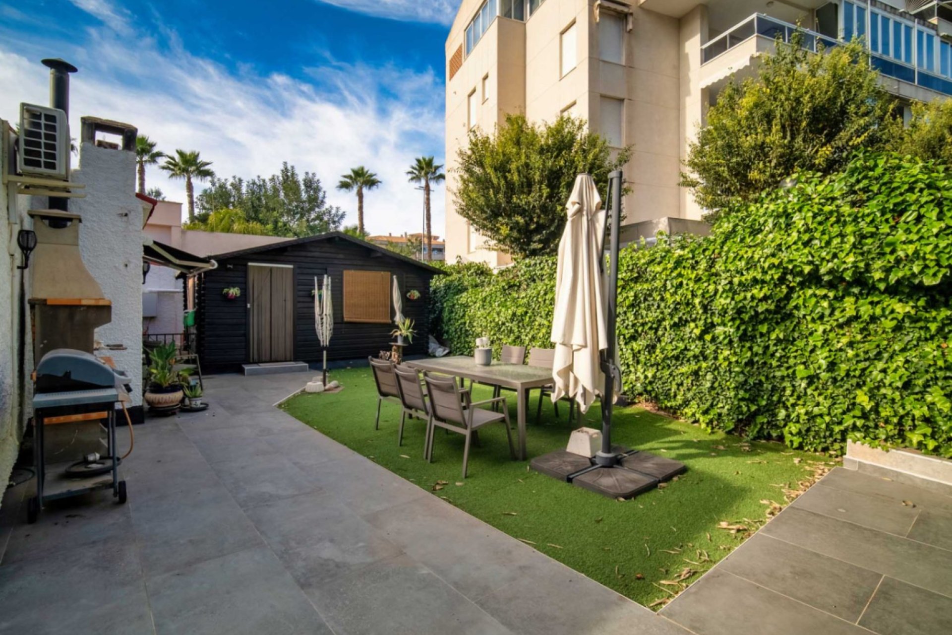 Resale - Villa -
Albir