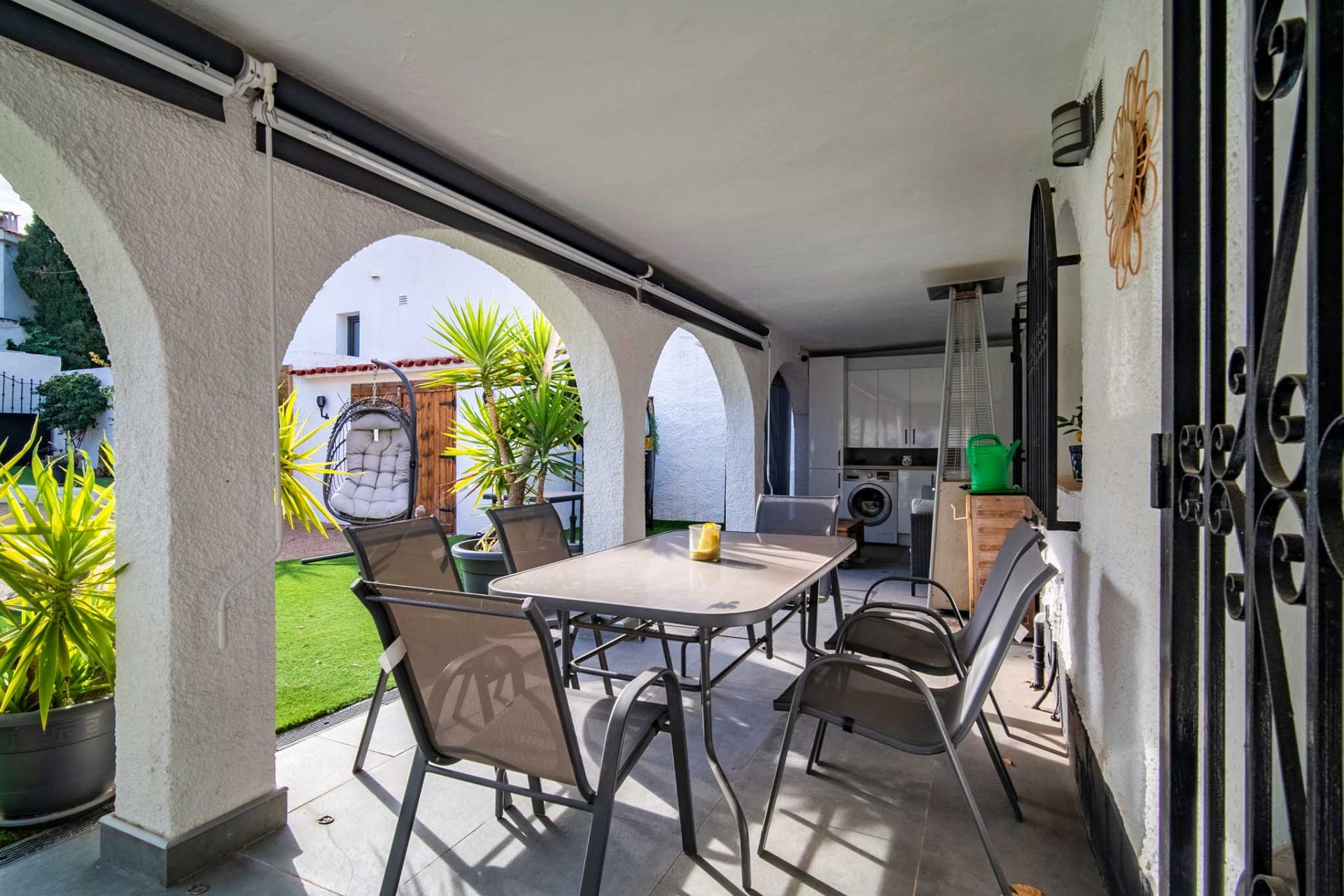 Resale - Villa -
Albir