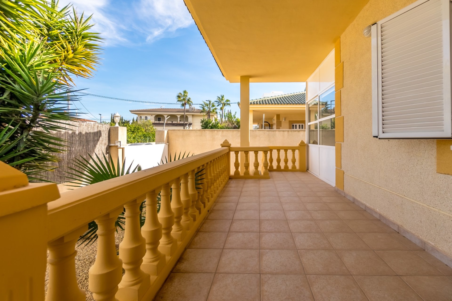 Resale - Villa -
Albir