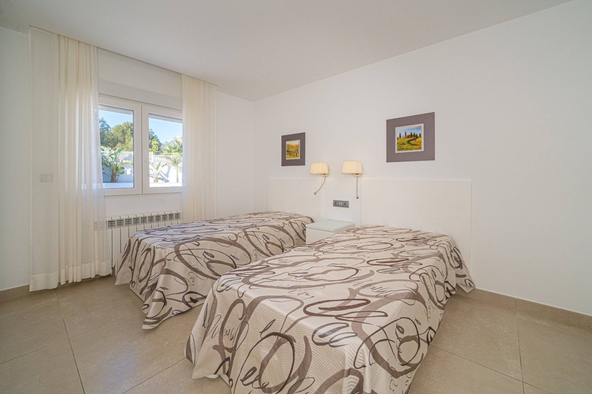 Resale - Villa -
Albir