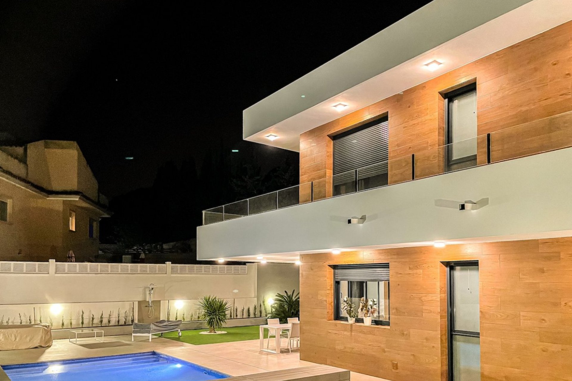 Resale - Villa -
Alfas del Pí - Albir