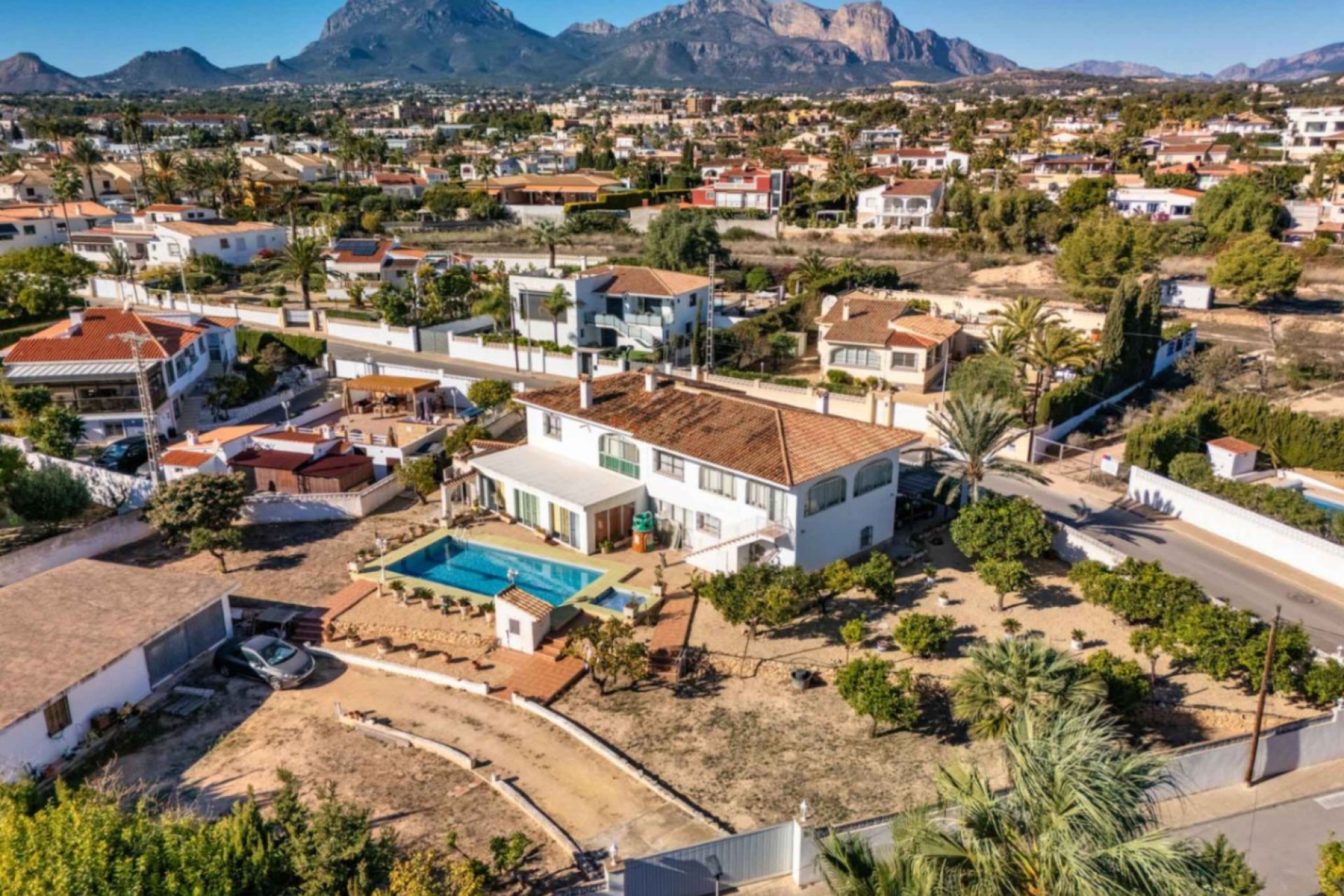 Resale - Villa -
Alfaz del Pi - Alfas del Pí