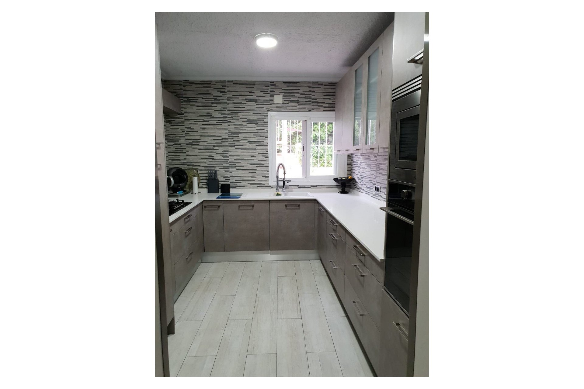 Resale - Villa -
Alfaz del Pi - Alfas del Pí