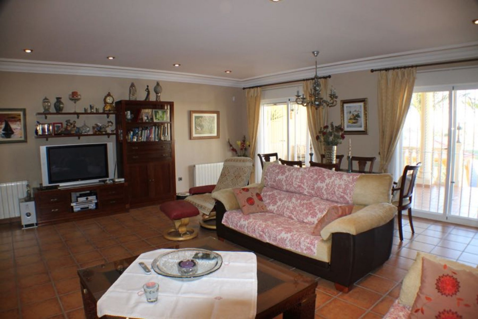 Resale - Villa -
Alfaz del Pi - Alfas del Pí