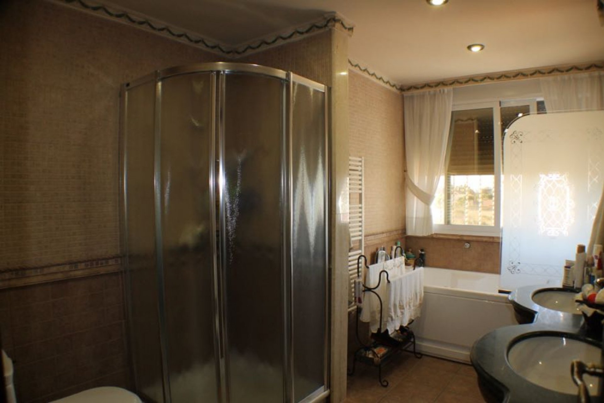 Resale - Villa -
Alfaz del Pi - Alfas del Pí