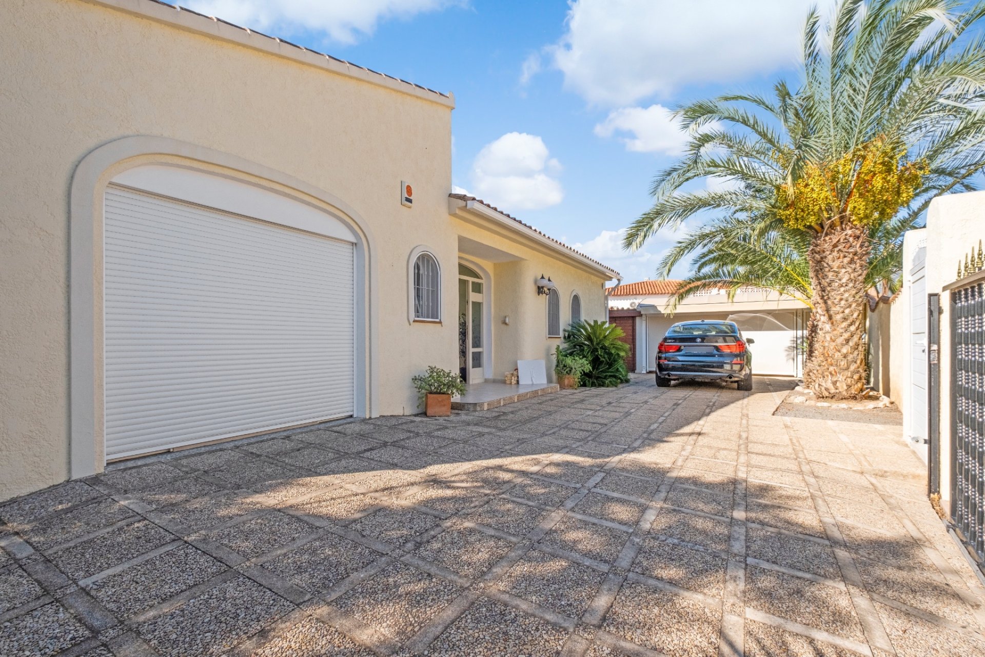 Resale - Villa -
Alfaz del Pi - Alfas del Pí