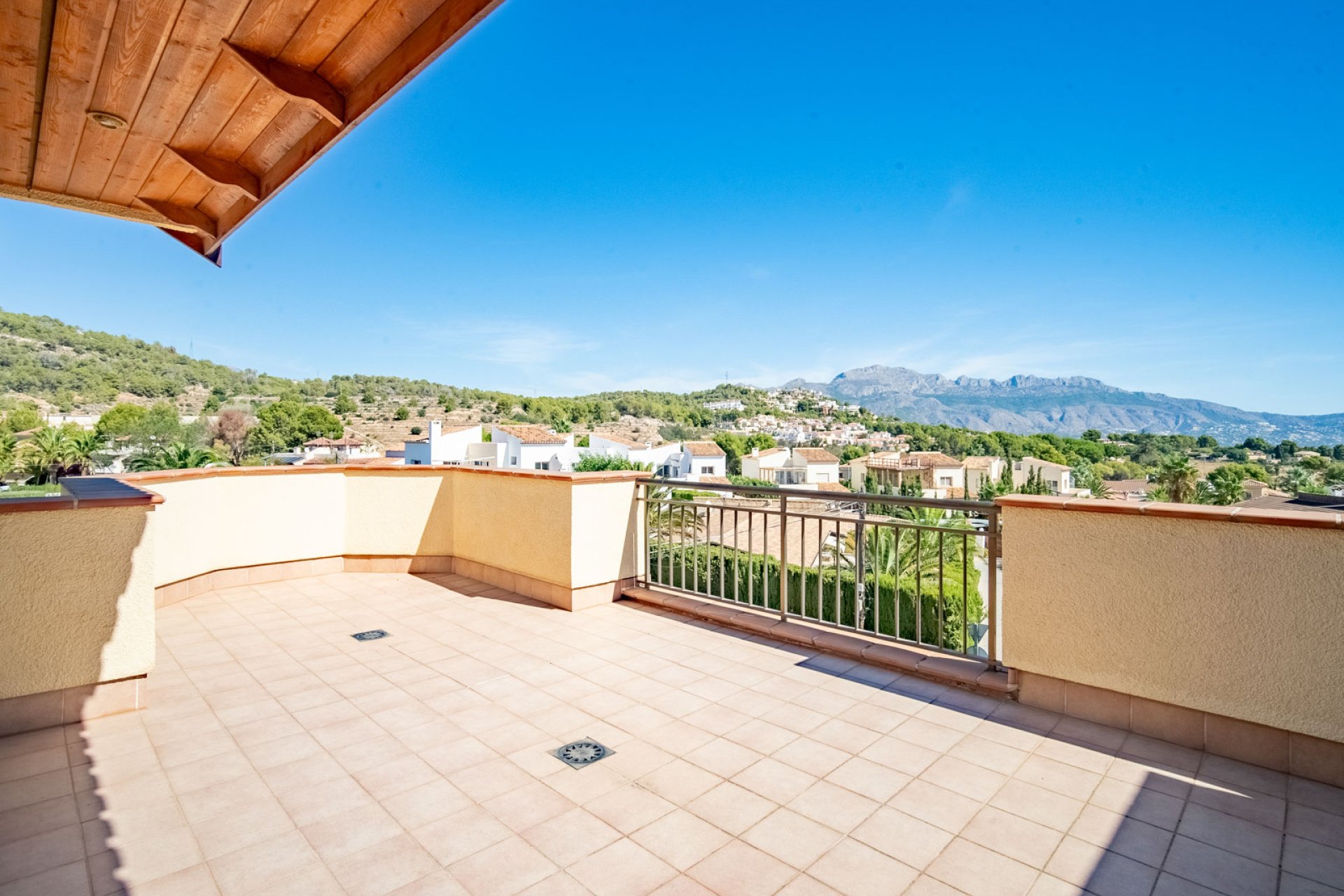 Resale - Villa -
Alfaz del Pi - Colonia Escandinavia