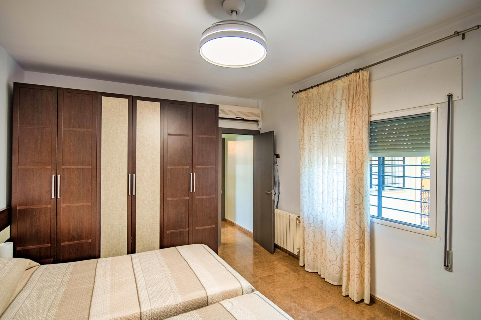 Resale - Villa -
Alfaz del Pi - El Romeral