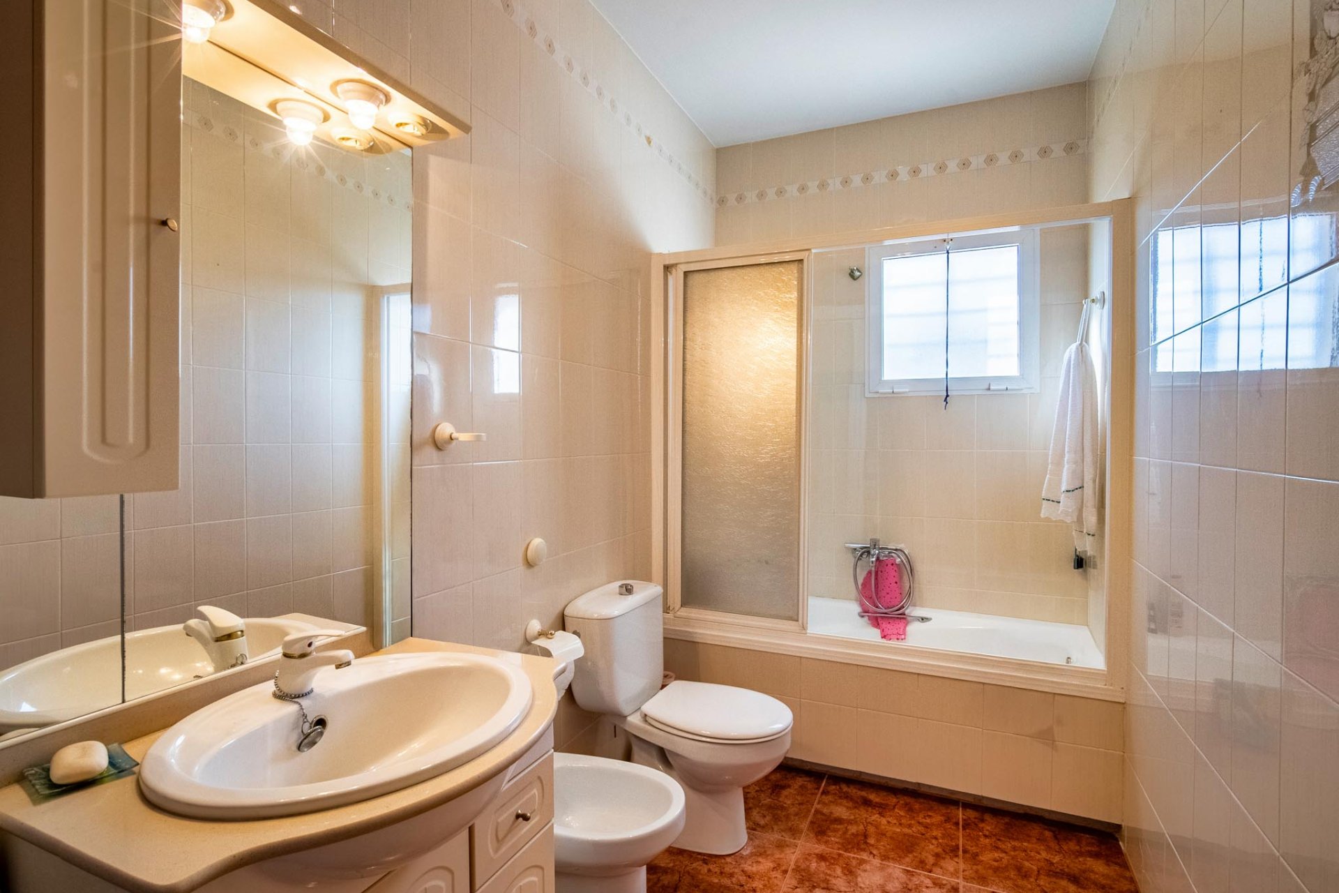 Resale - Villa -
Alfaz del Pi - El Romeral