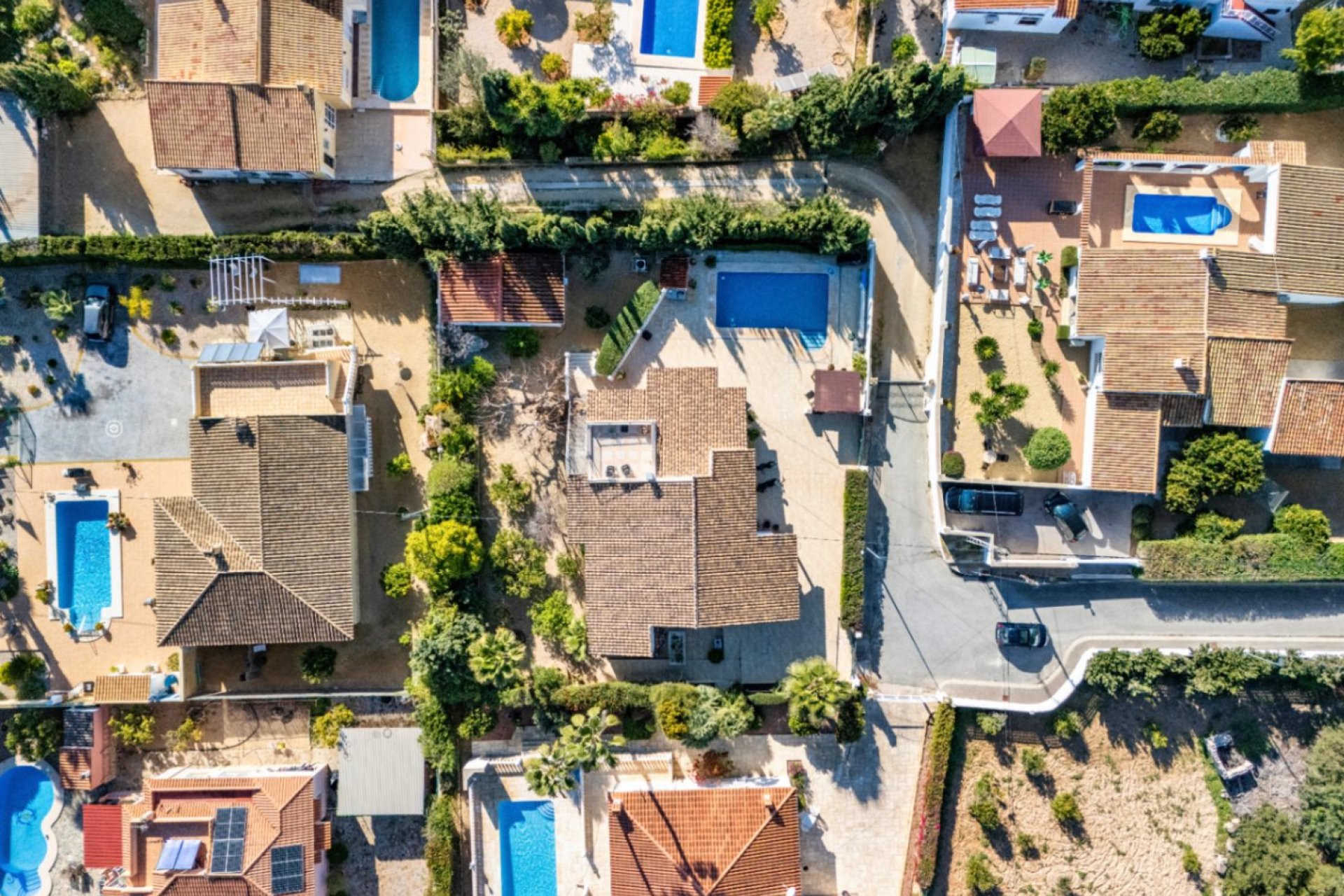 Resale - Villa -
Alfaz del Pi - El Romeral