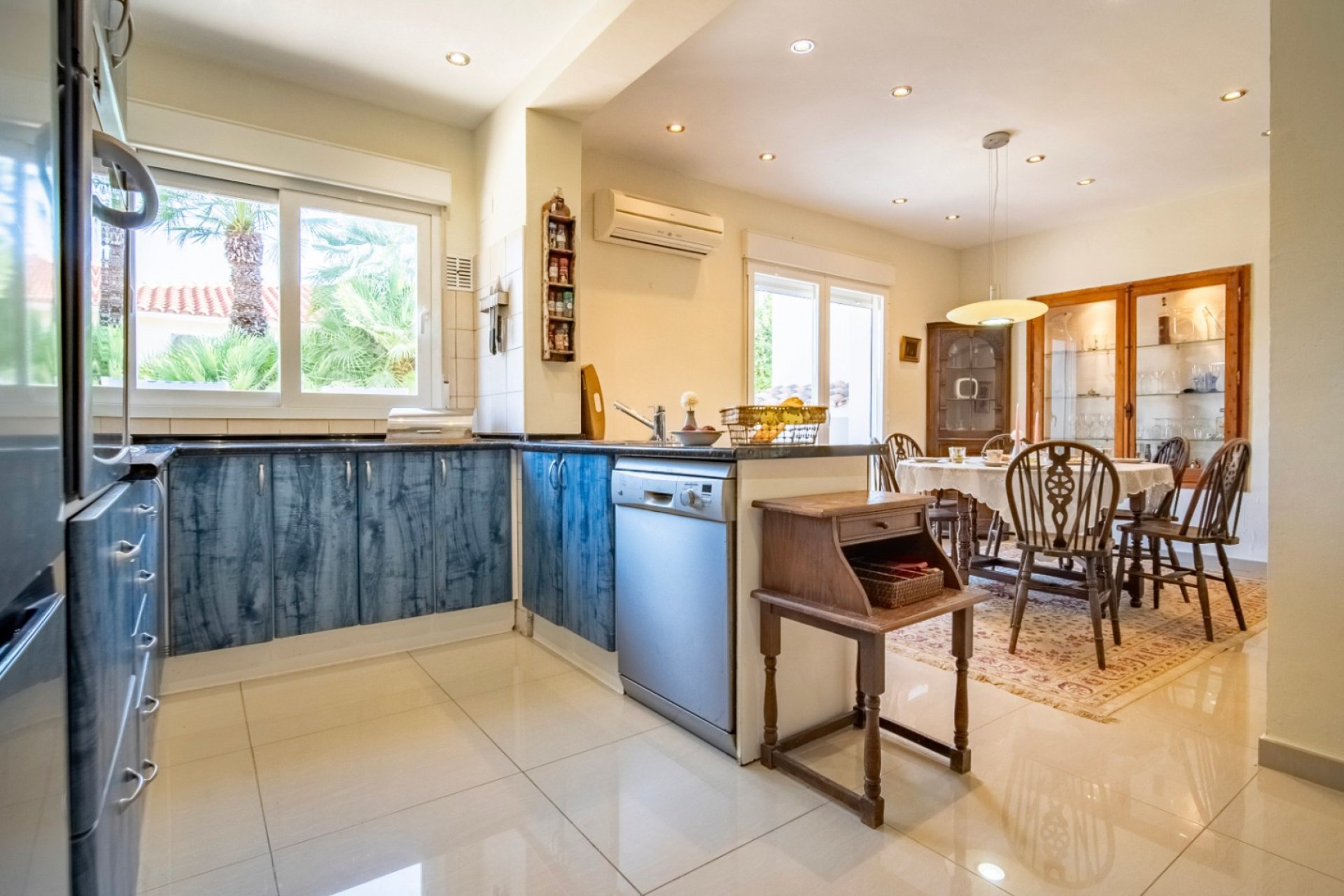Resale - Villa -
Alfaz del Pi - El Romeral