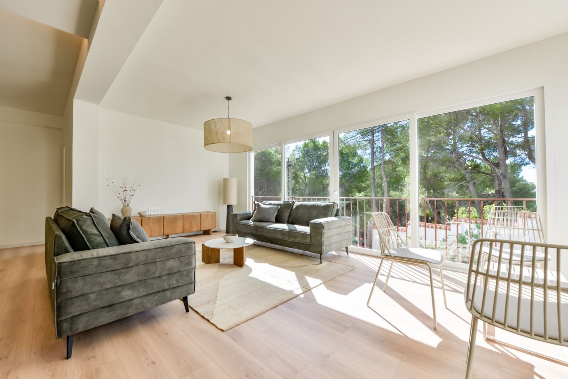 Resale - Villa -
Altea - Campo de Golf