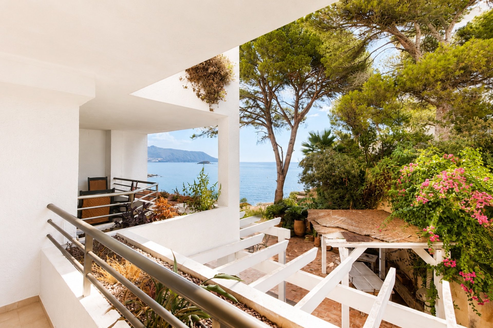 Resale - Villa -
Altea - Cap Negret