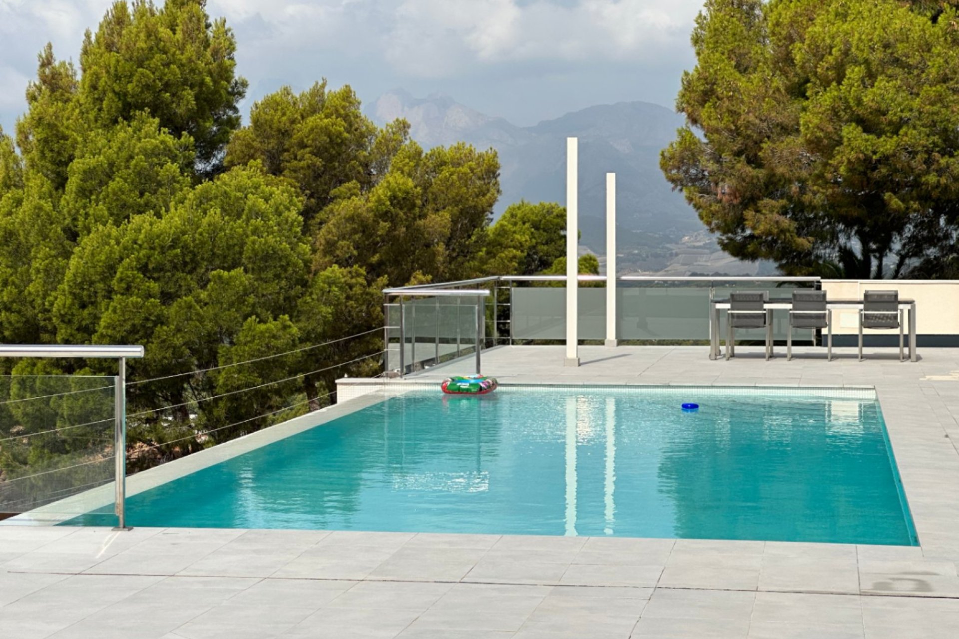 Resale - Villa -
Altea - Sierra de Altea