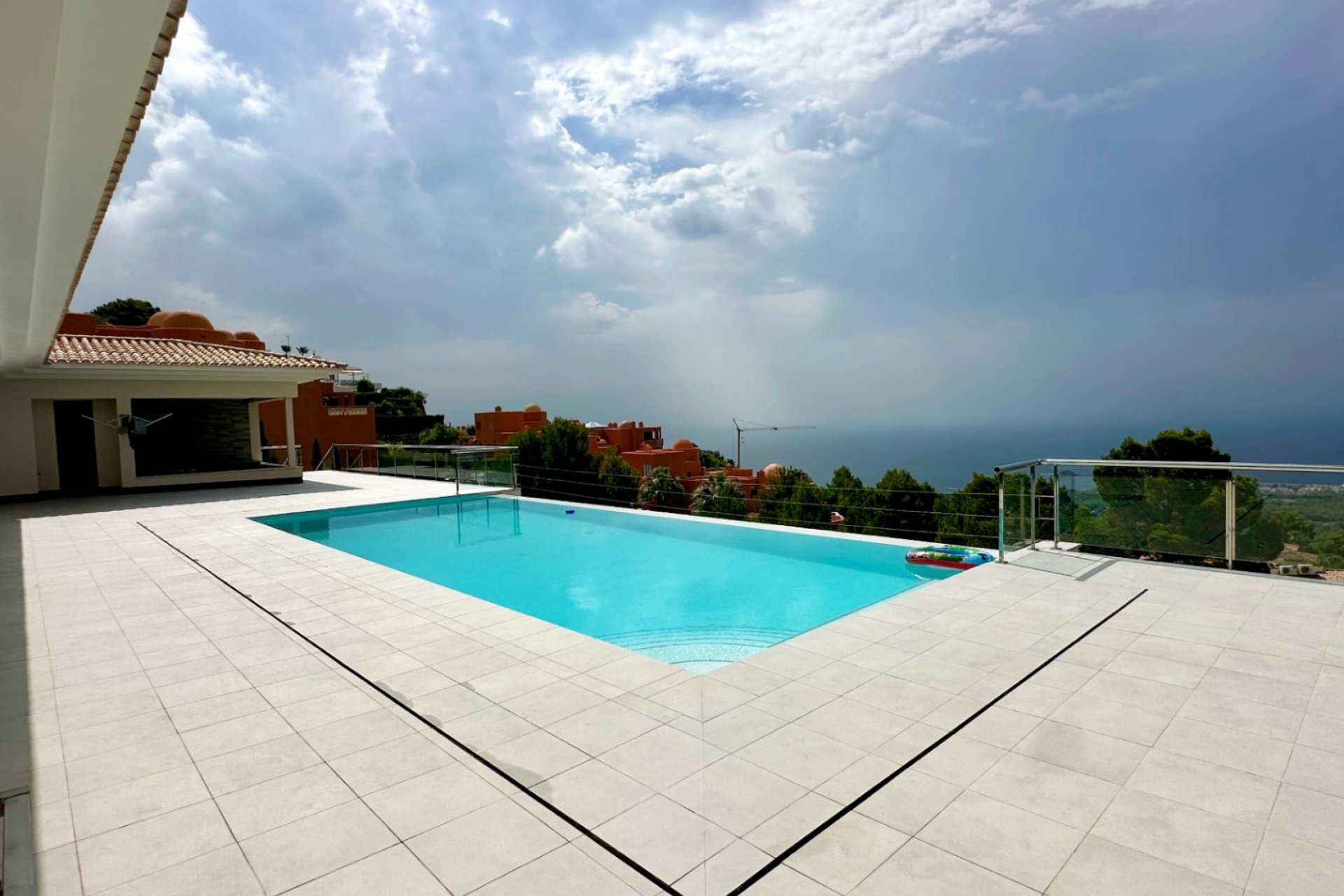 Resale - Villa -
Altea - Sierra de Altea