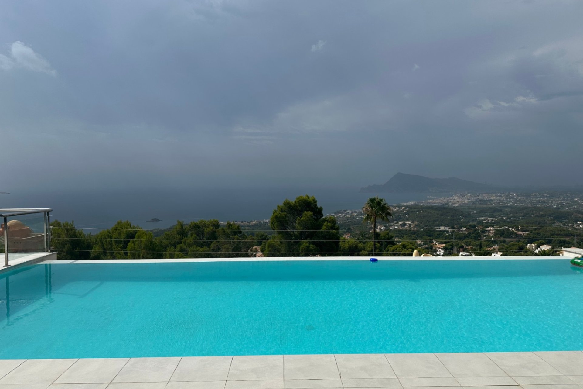 Resale - Villa -
Altea - Sierra de Altea