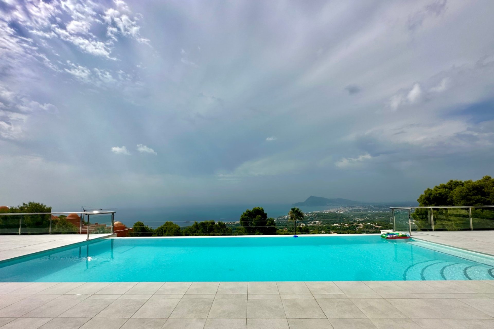 Resale - Villa -
Altea - Sierra de Altea