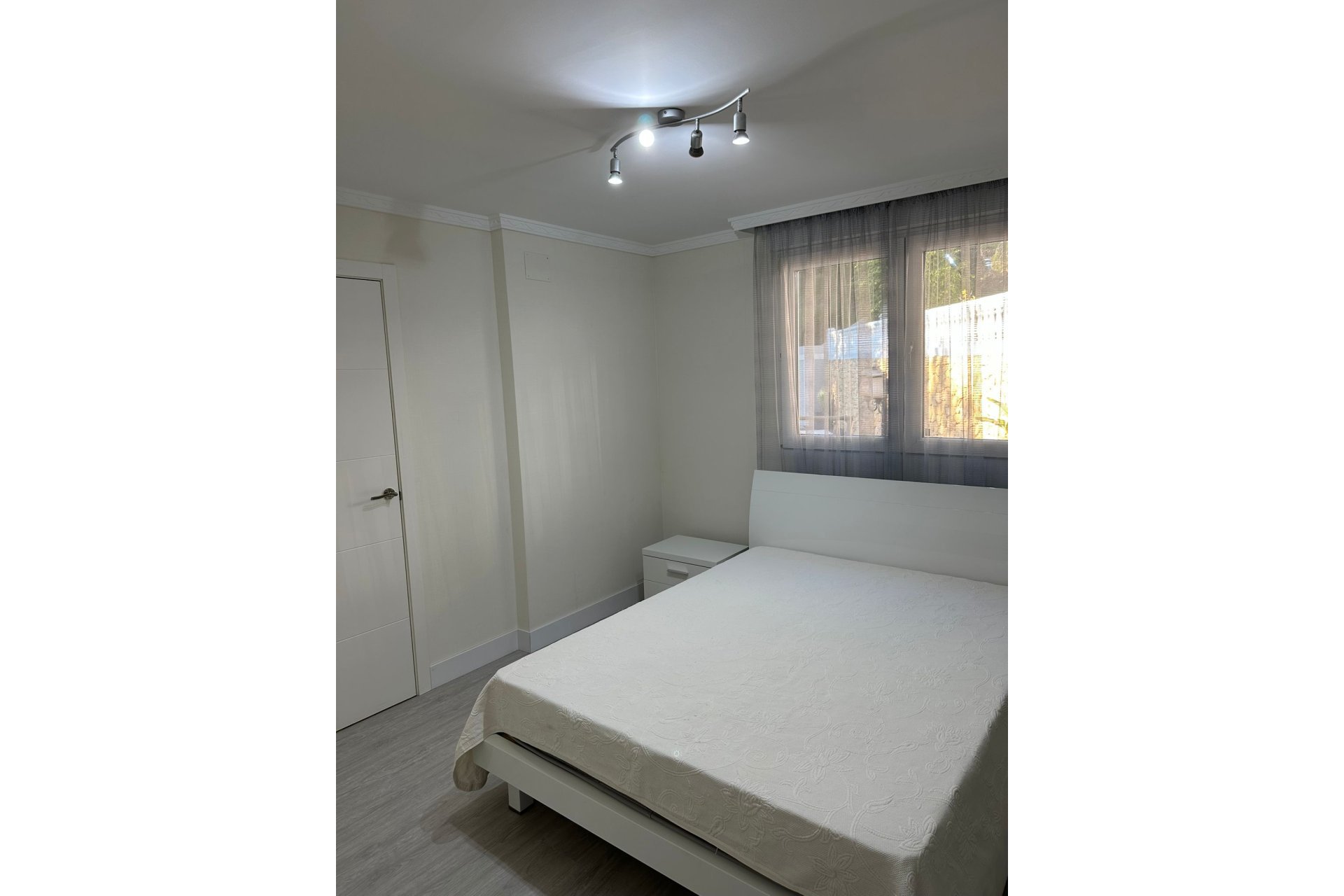 Resale - Villa -
Altea