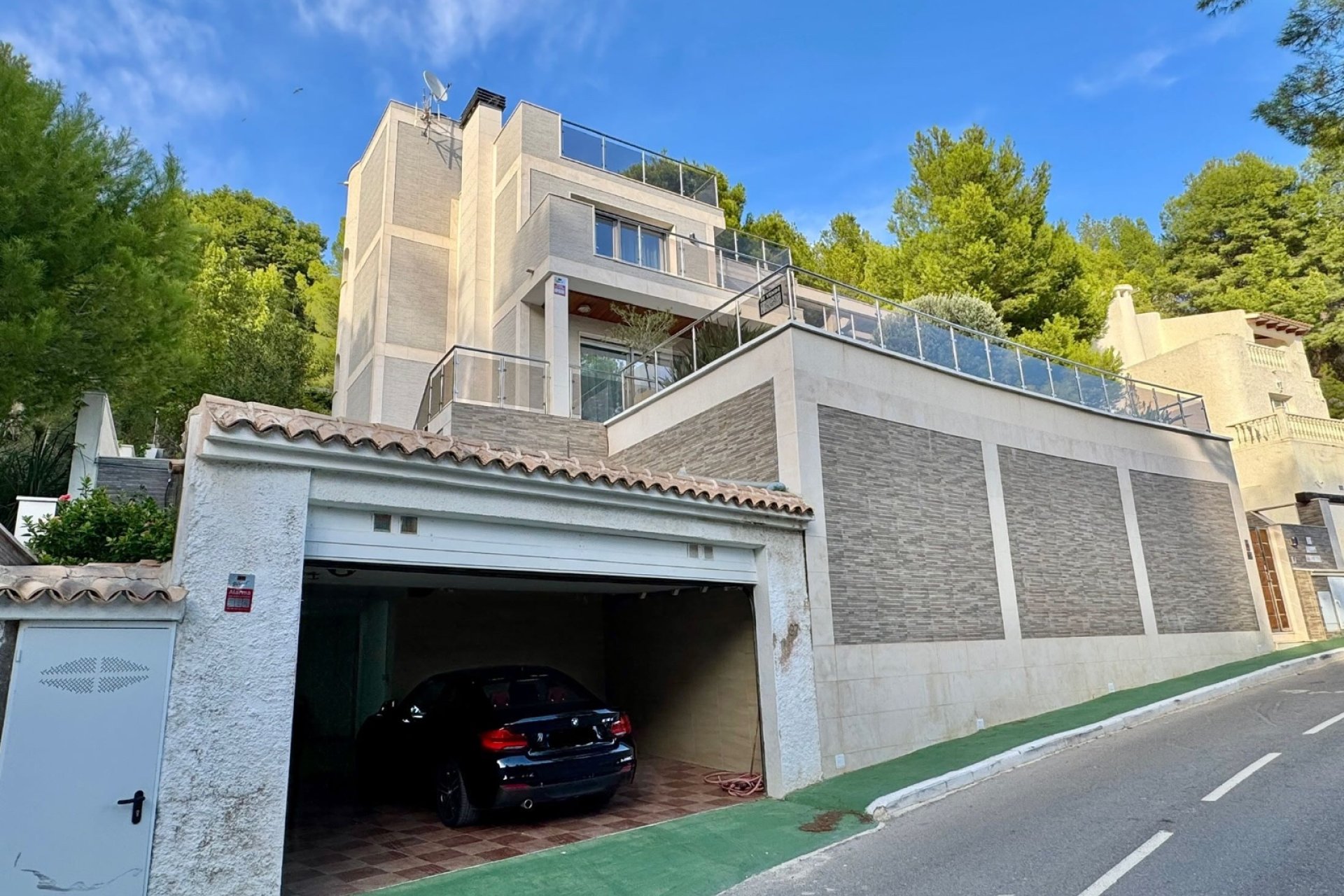 Resale - Villa -
Altea