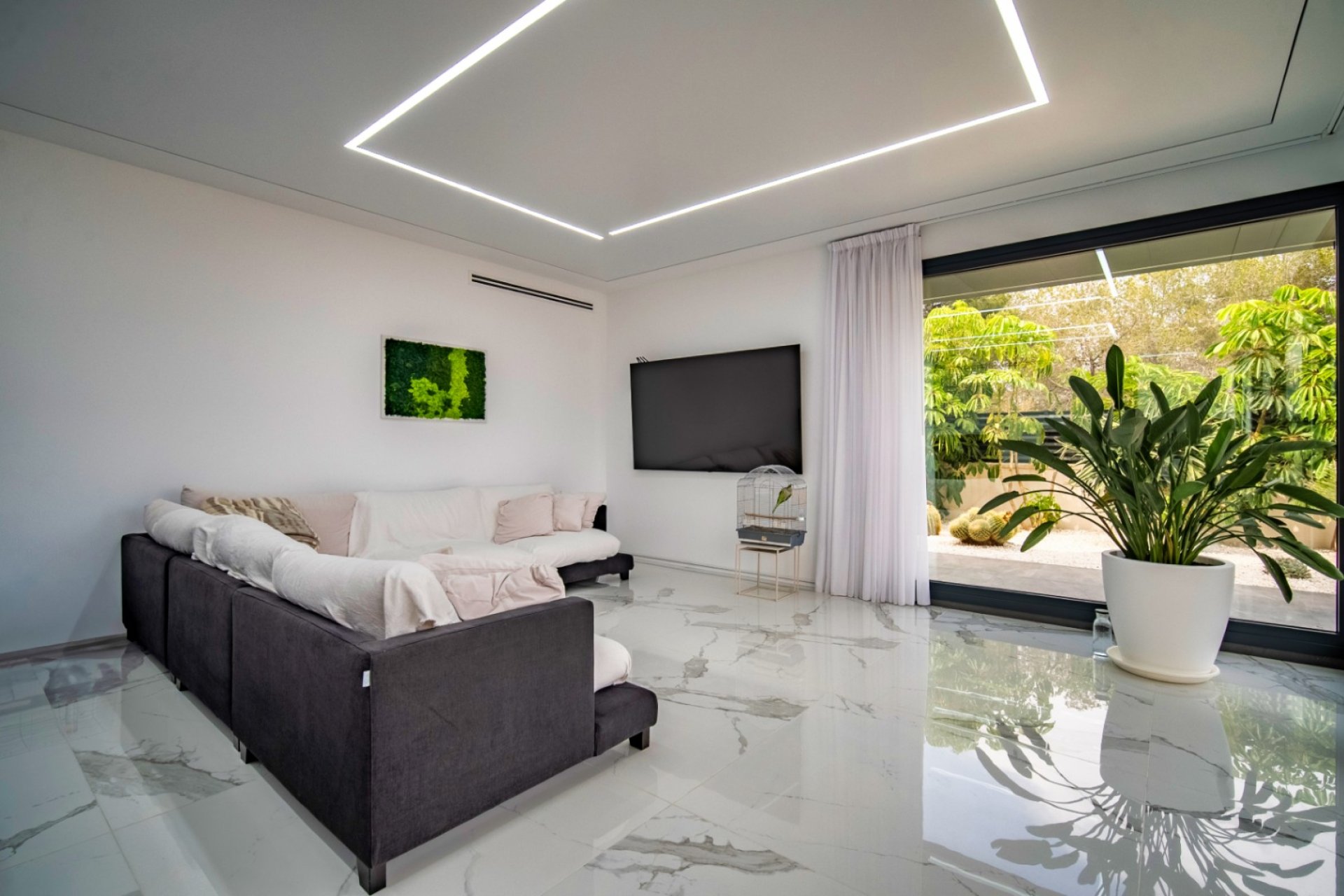 Resale - Villa -
Benidorm - Playa de Poniente