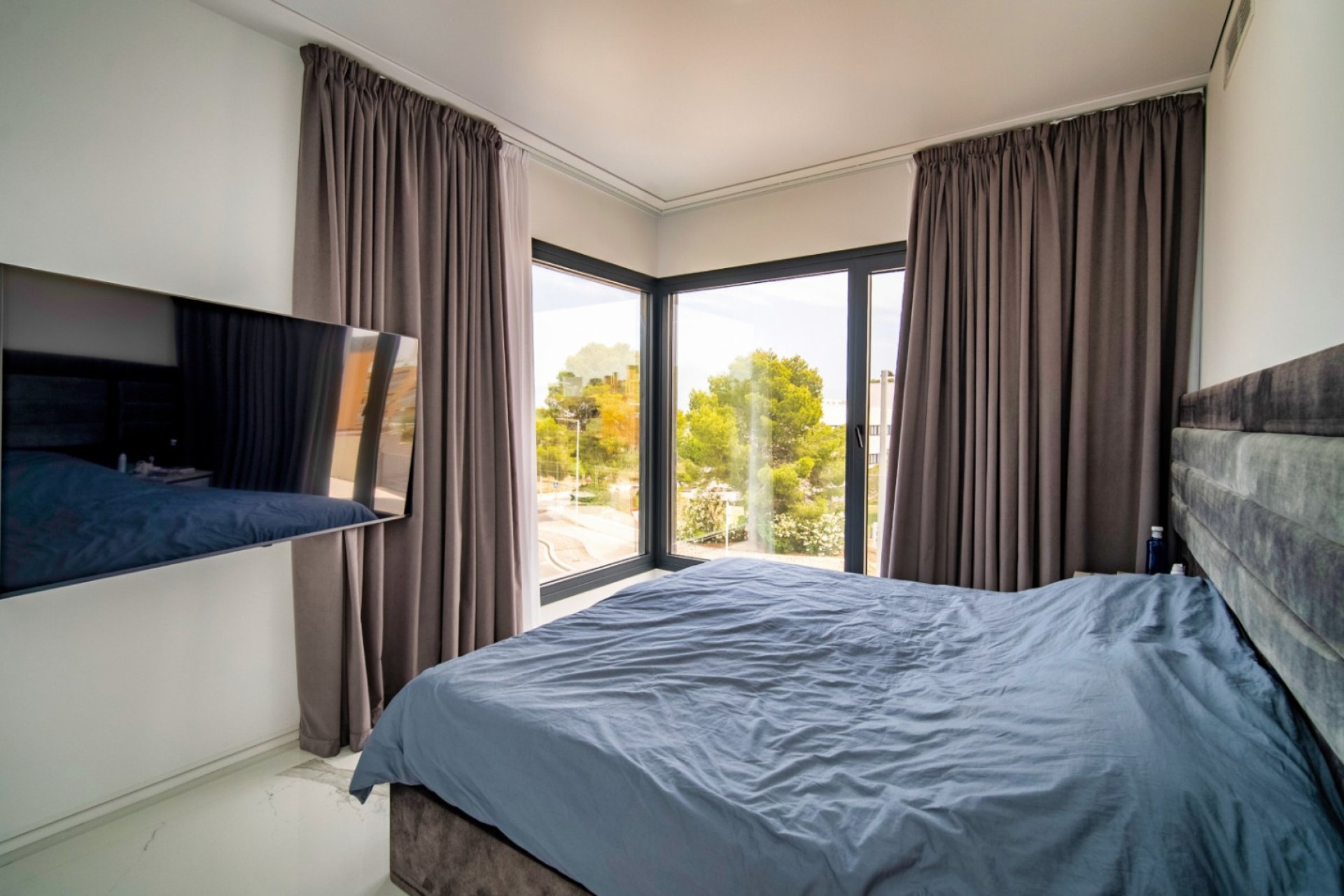 Resale - Villa -
Benidorm - Playa de Poniente