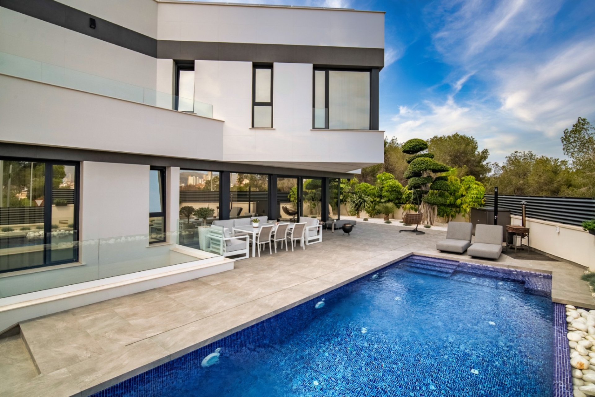 Resale - Villa -
Benidorm - Playa de Poniente