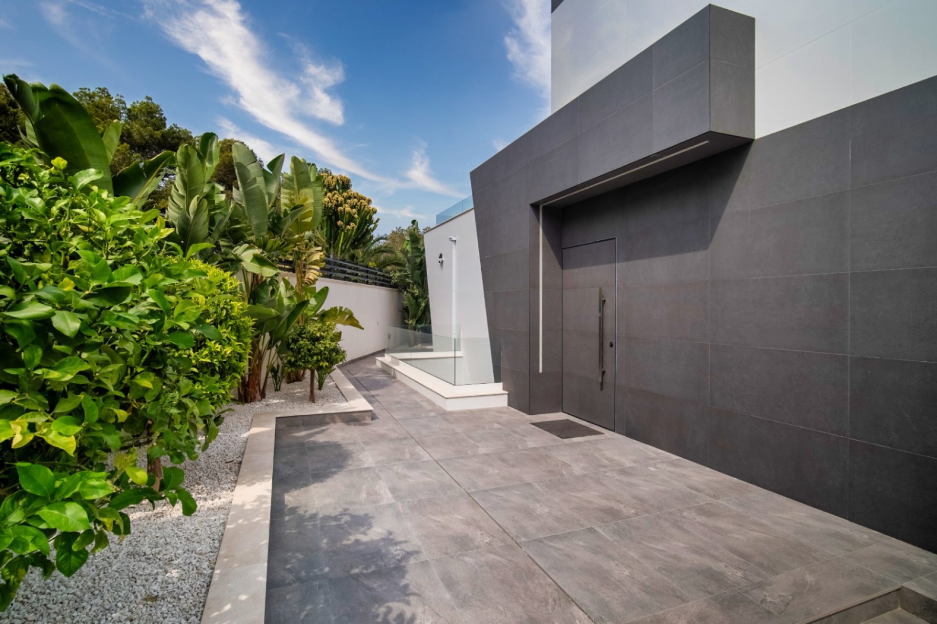 Resale - Villa -
Benidorm - Playa de Poniente