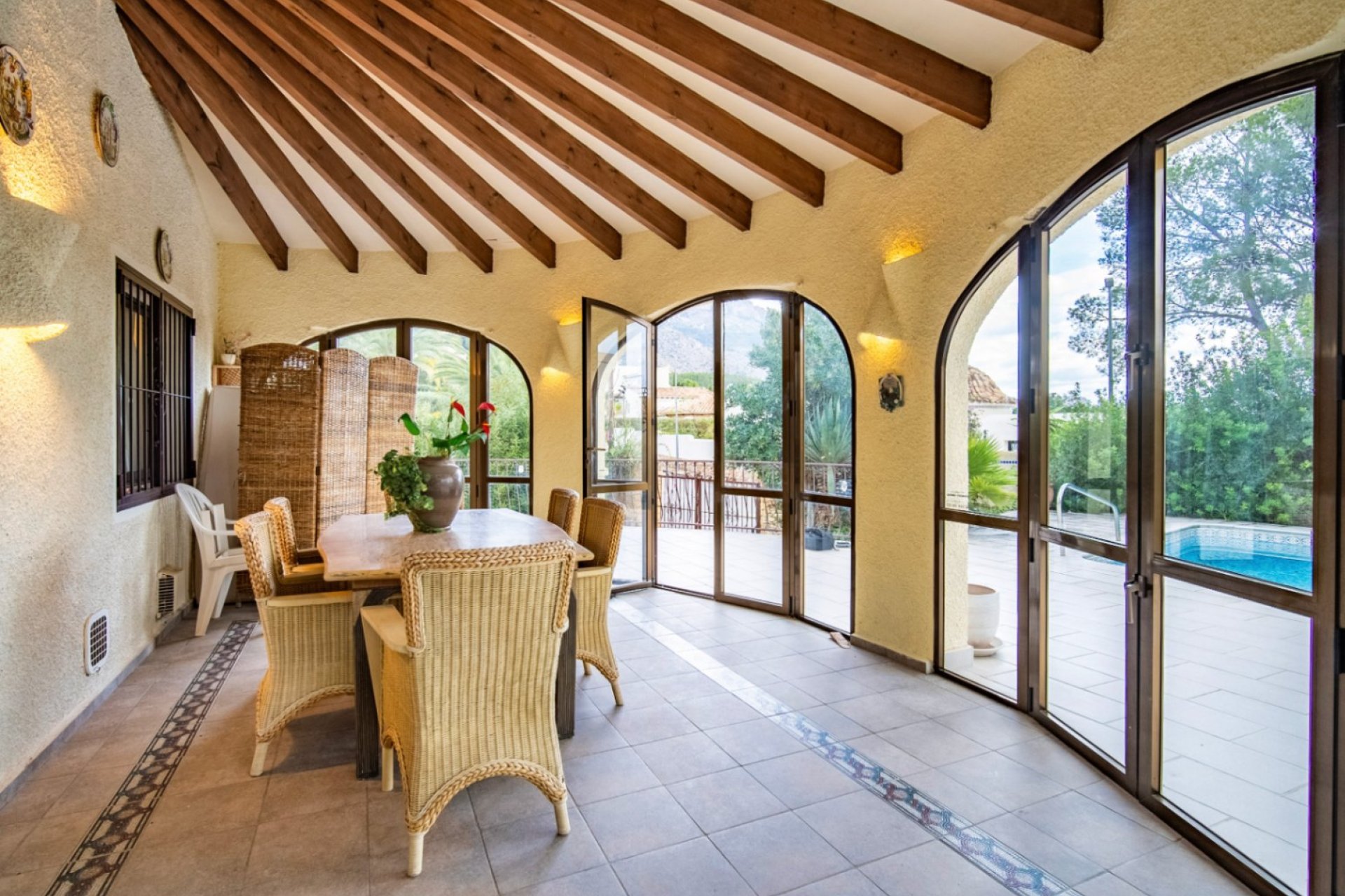 Resale - Villa -
Callosa De Ensarrià - Santa Clara