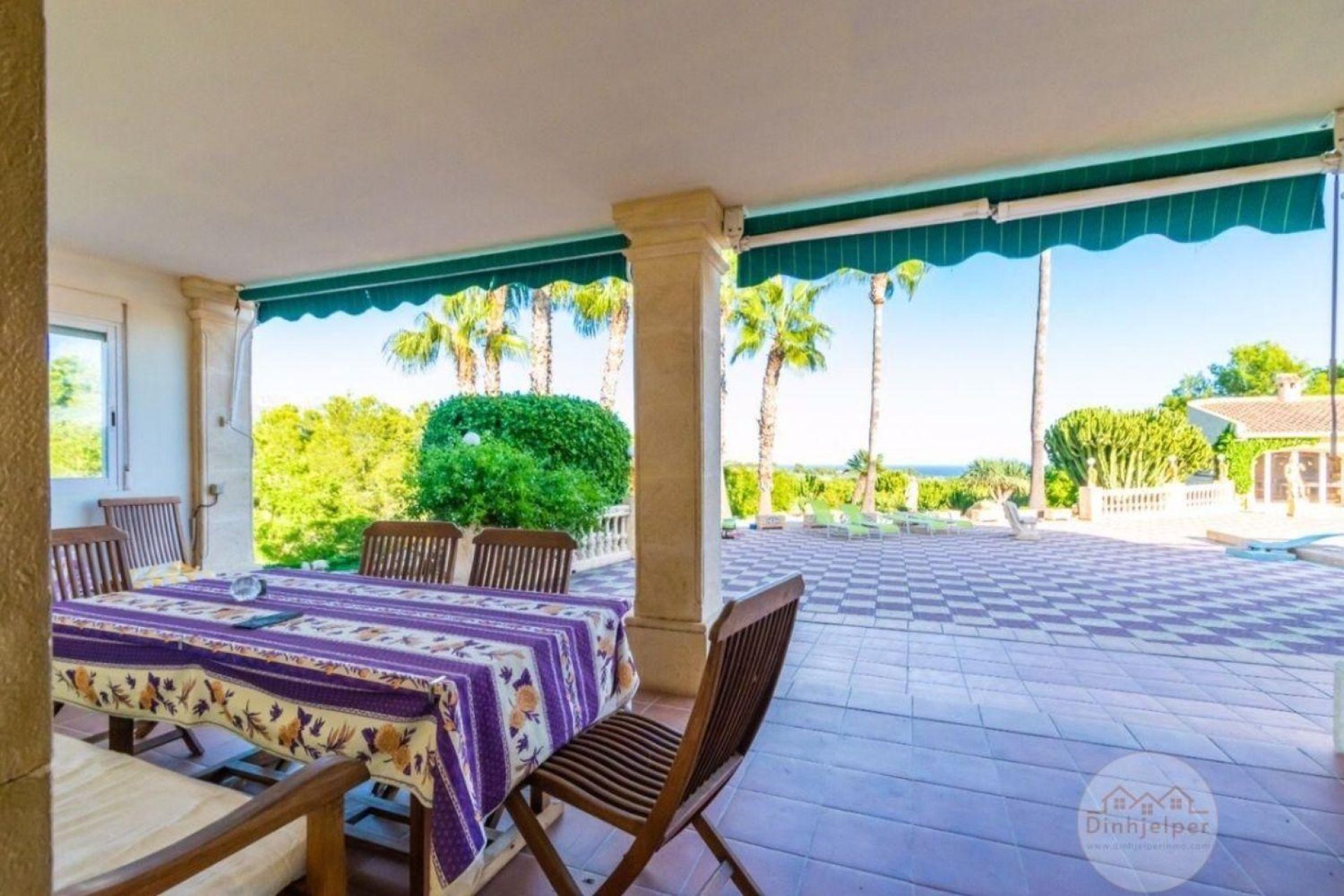 Resale - Villa -
L'Alfàs del Pi - Alfaz del Pi Pueblo