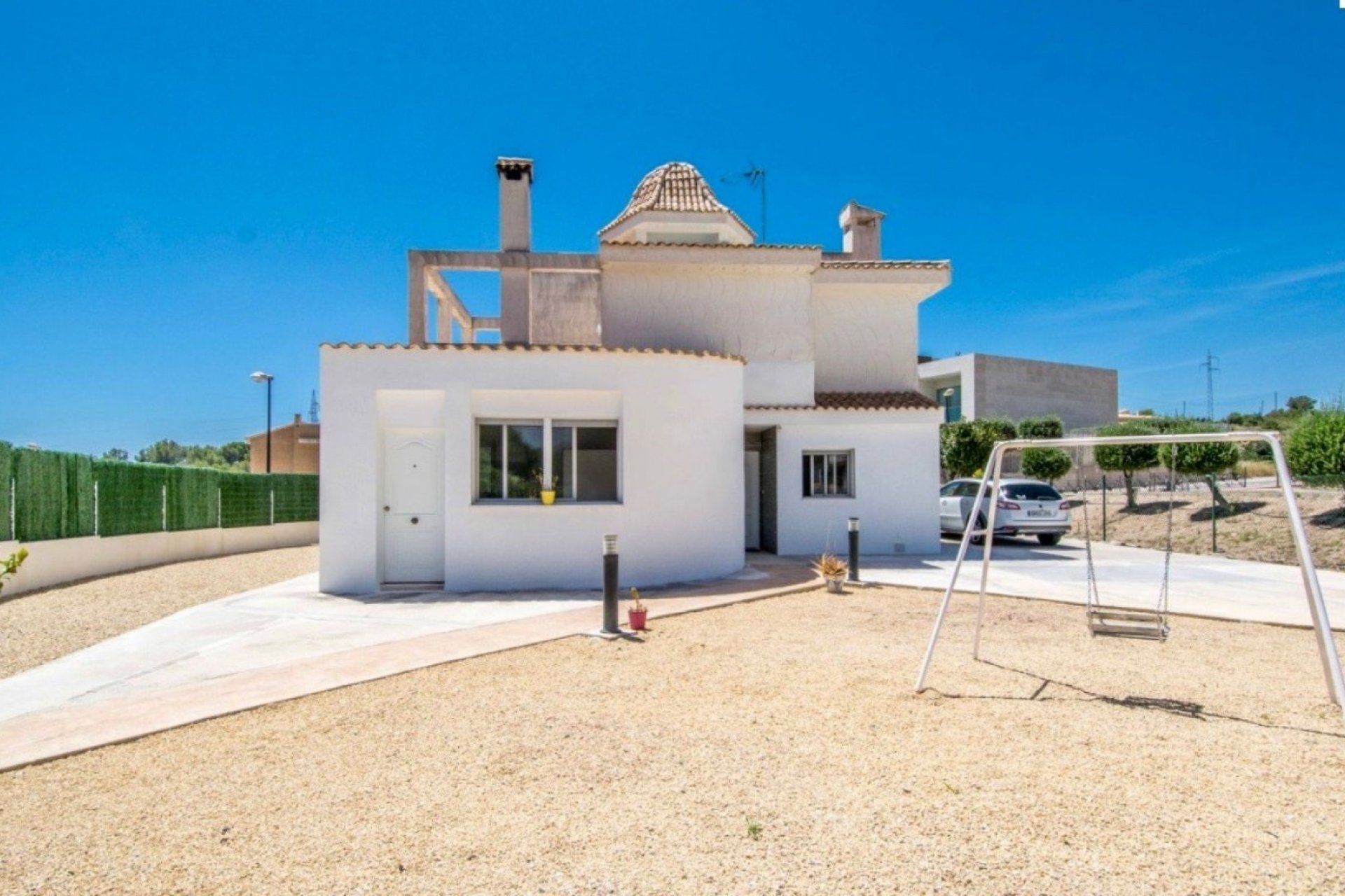 Resale - Villa -
La Nucía - Convent De Les Montjes