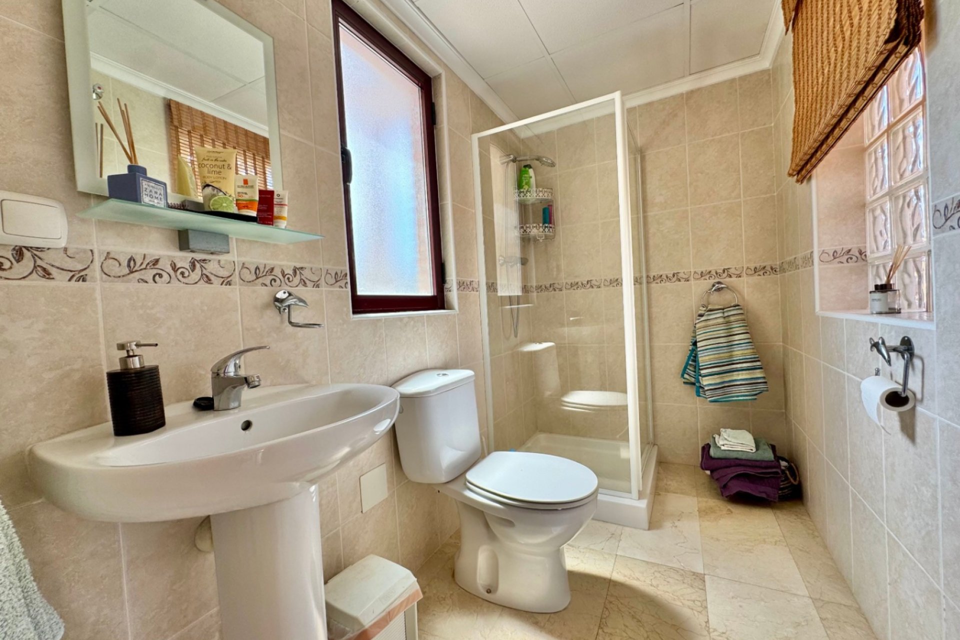 Resale - Villa -
La Nucía - La Alberca