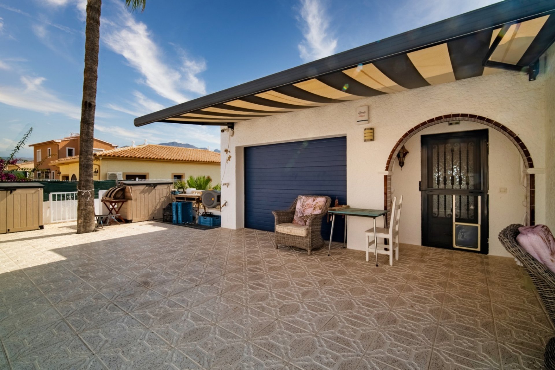 Resale - Villa -
La Nucía