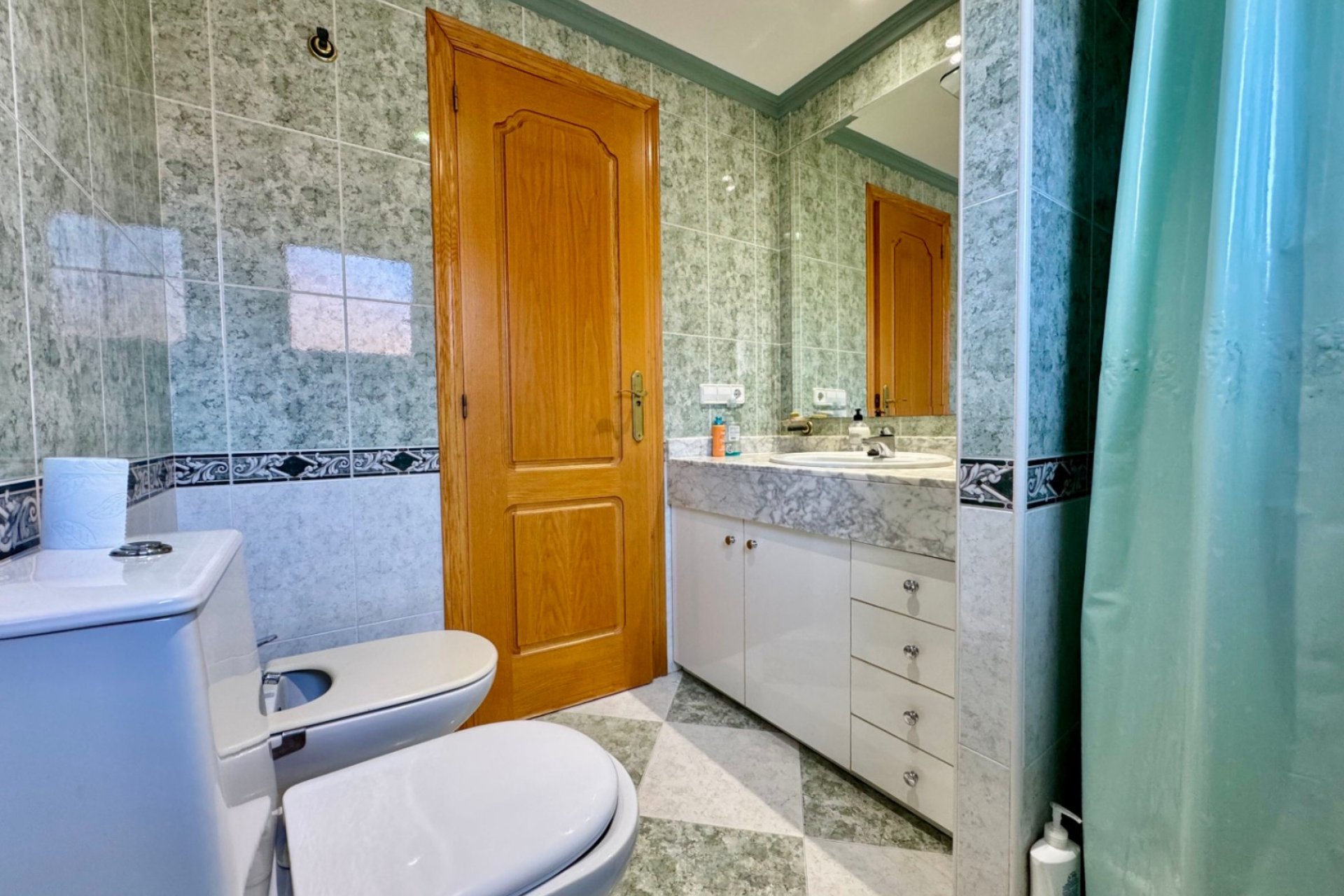 Resale - Villa -
La Nucía