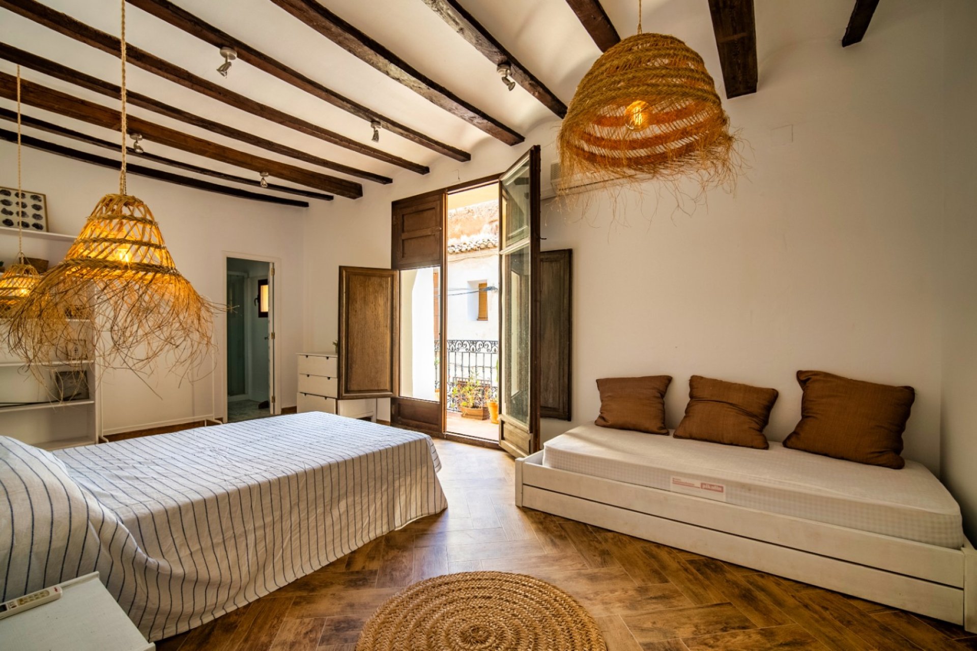 Resale - Villa -
Polop