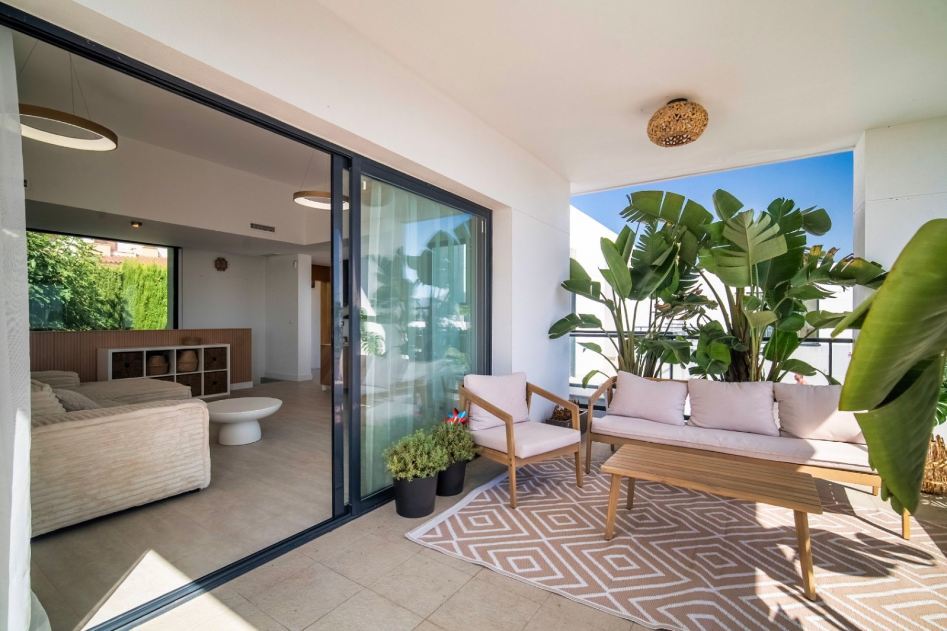 Resale - Villa -
Polop