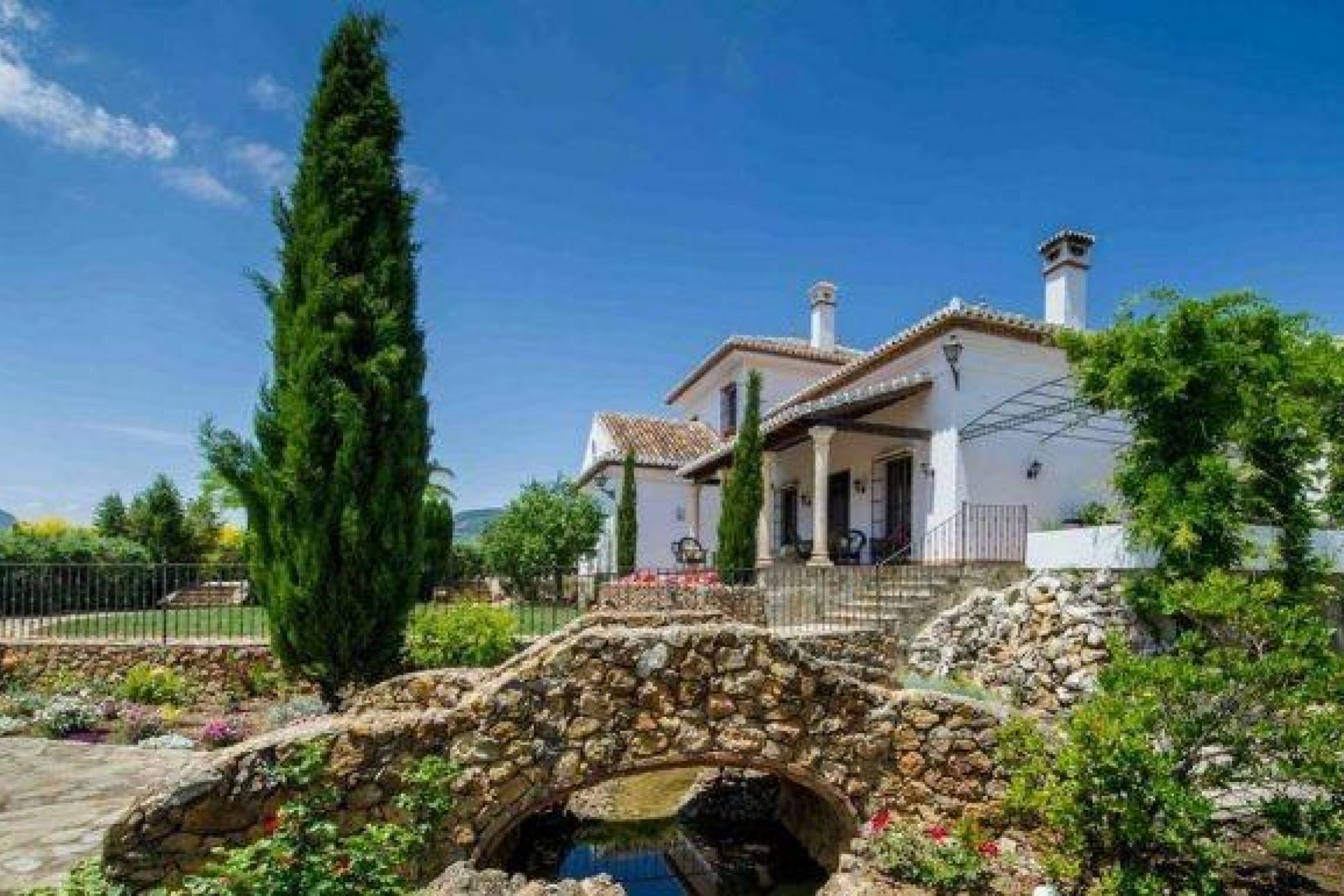 Resale - Villa -
Villanueva del Rosario - Área de Antequera