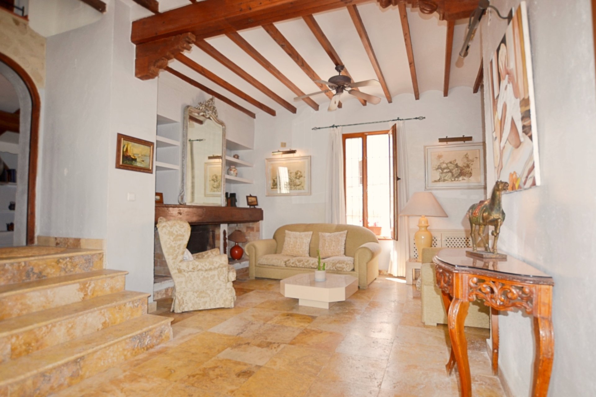 Resale - Village house -
Altea