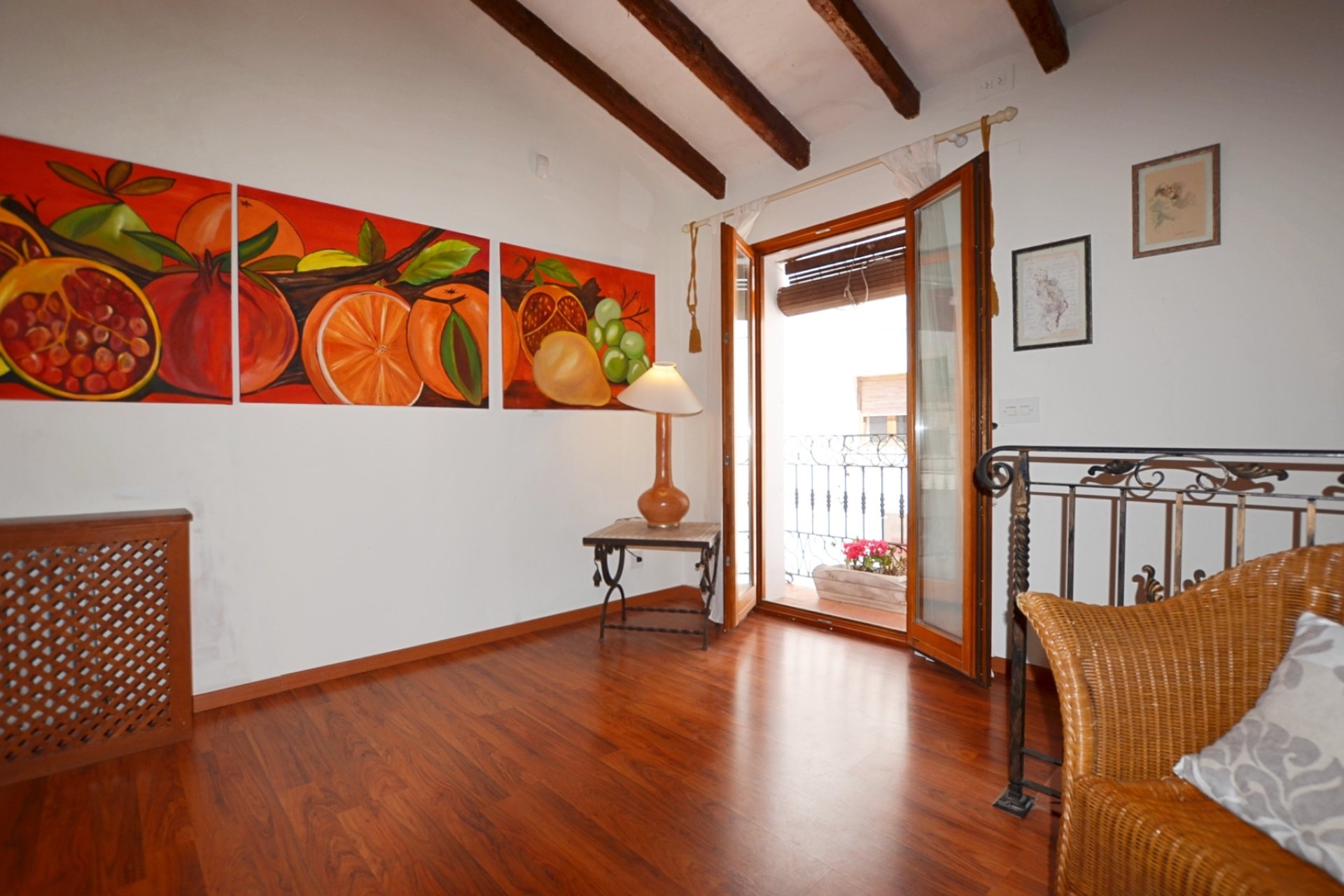 Resale - Village house -
Altea