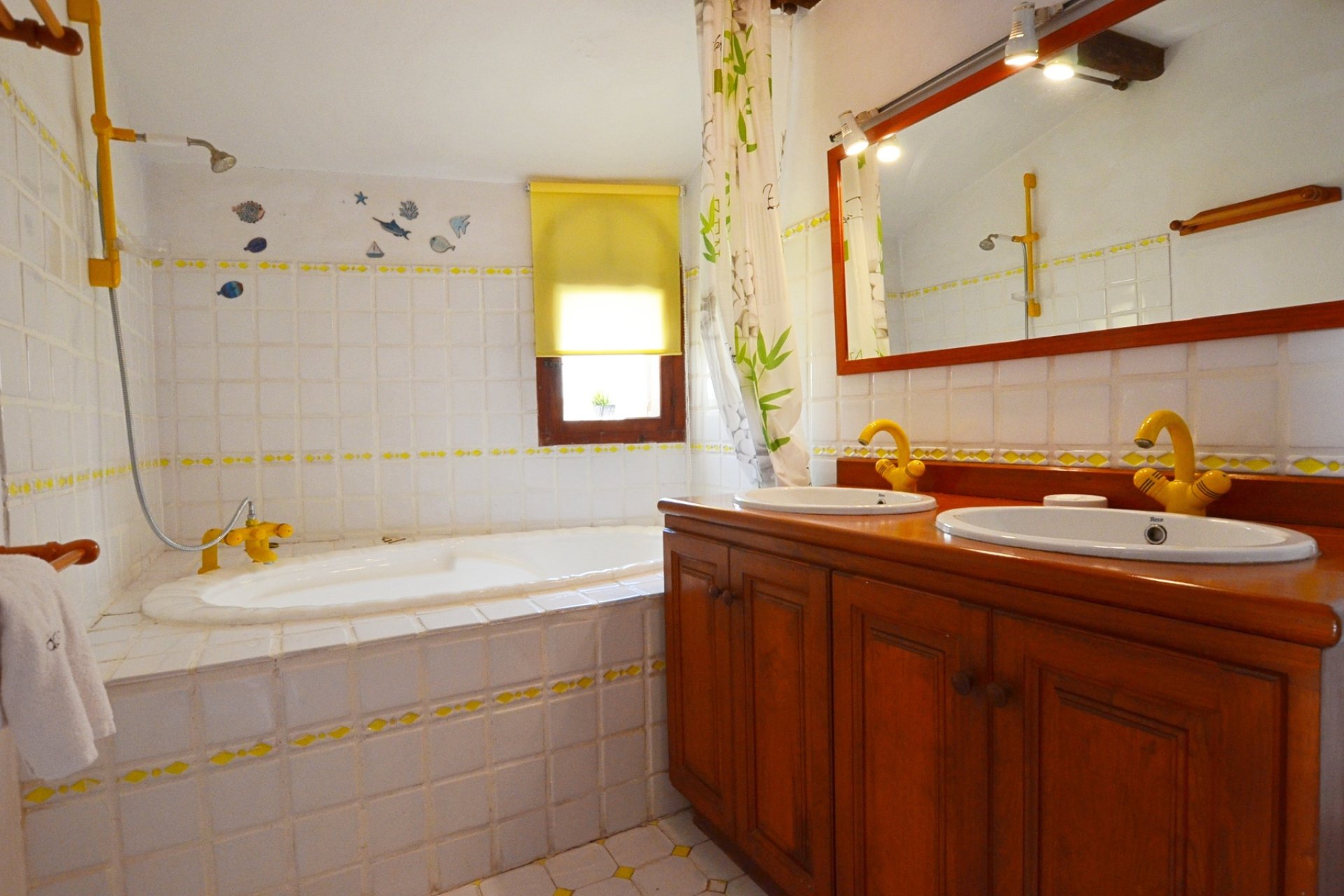 Resale - Village house -
Altea
